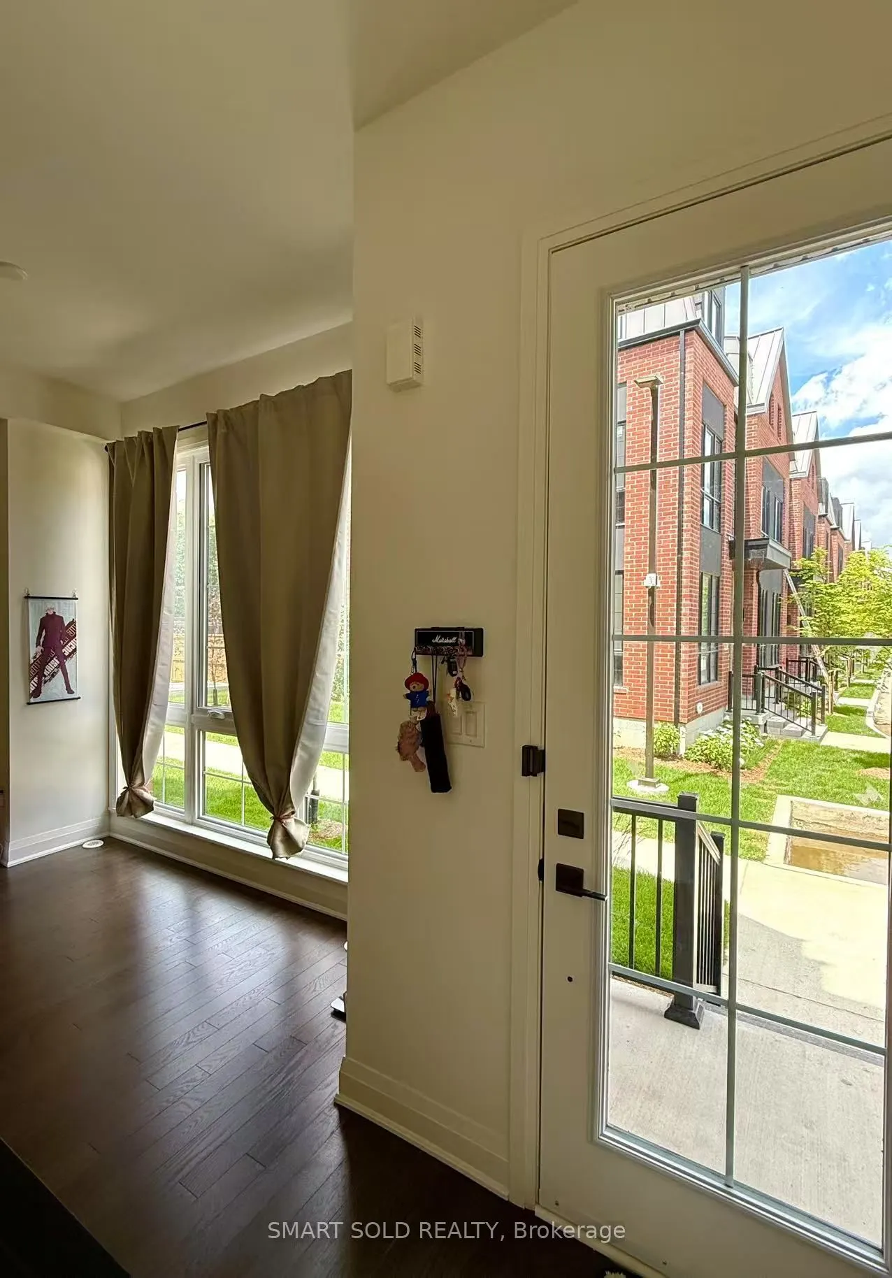 63 Alton Crescent N, #63