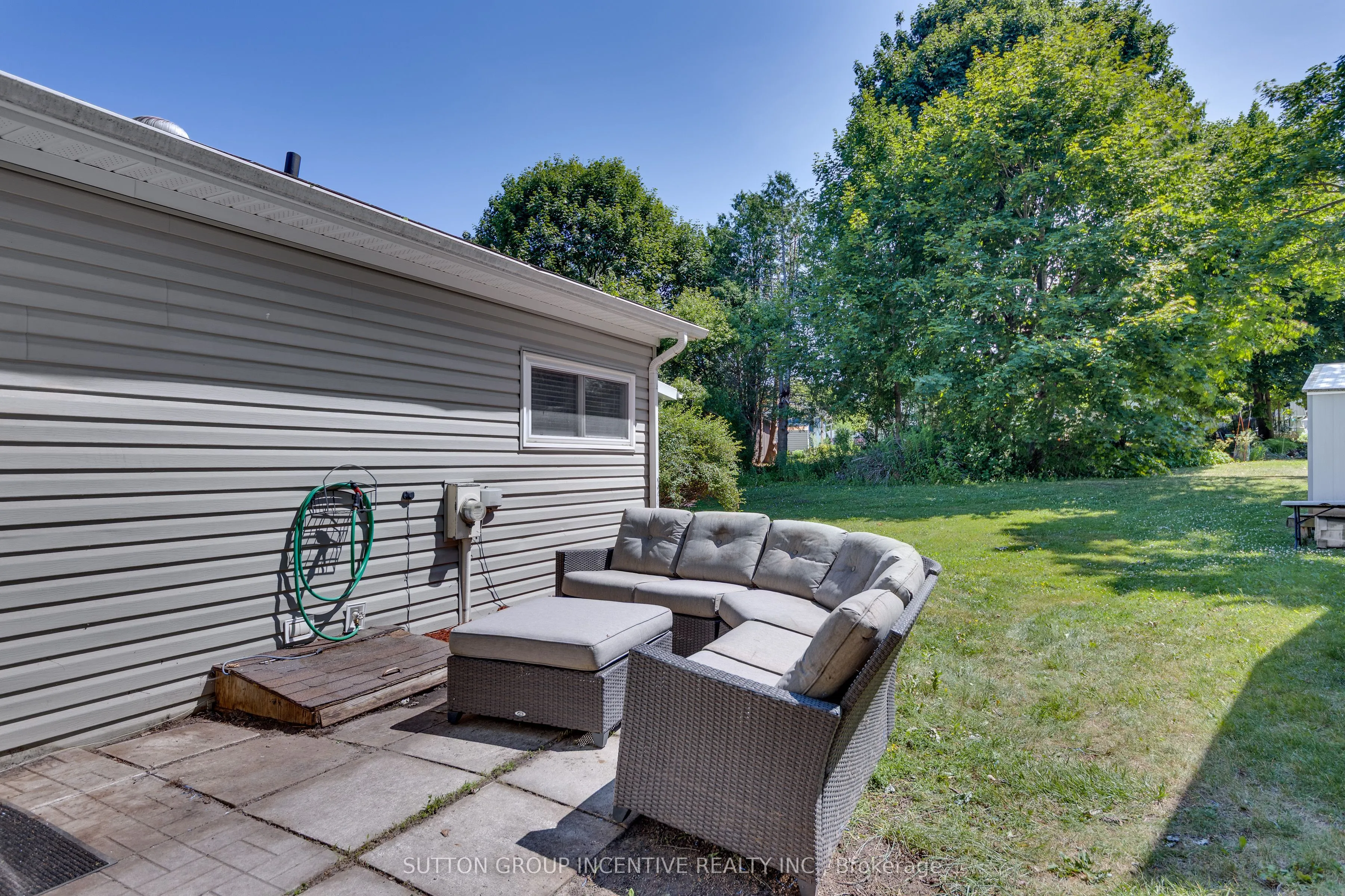 17 Weeping Willow Drive