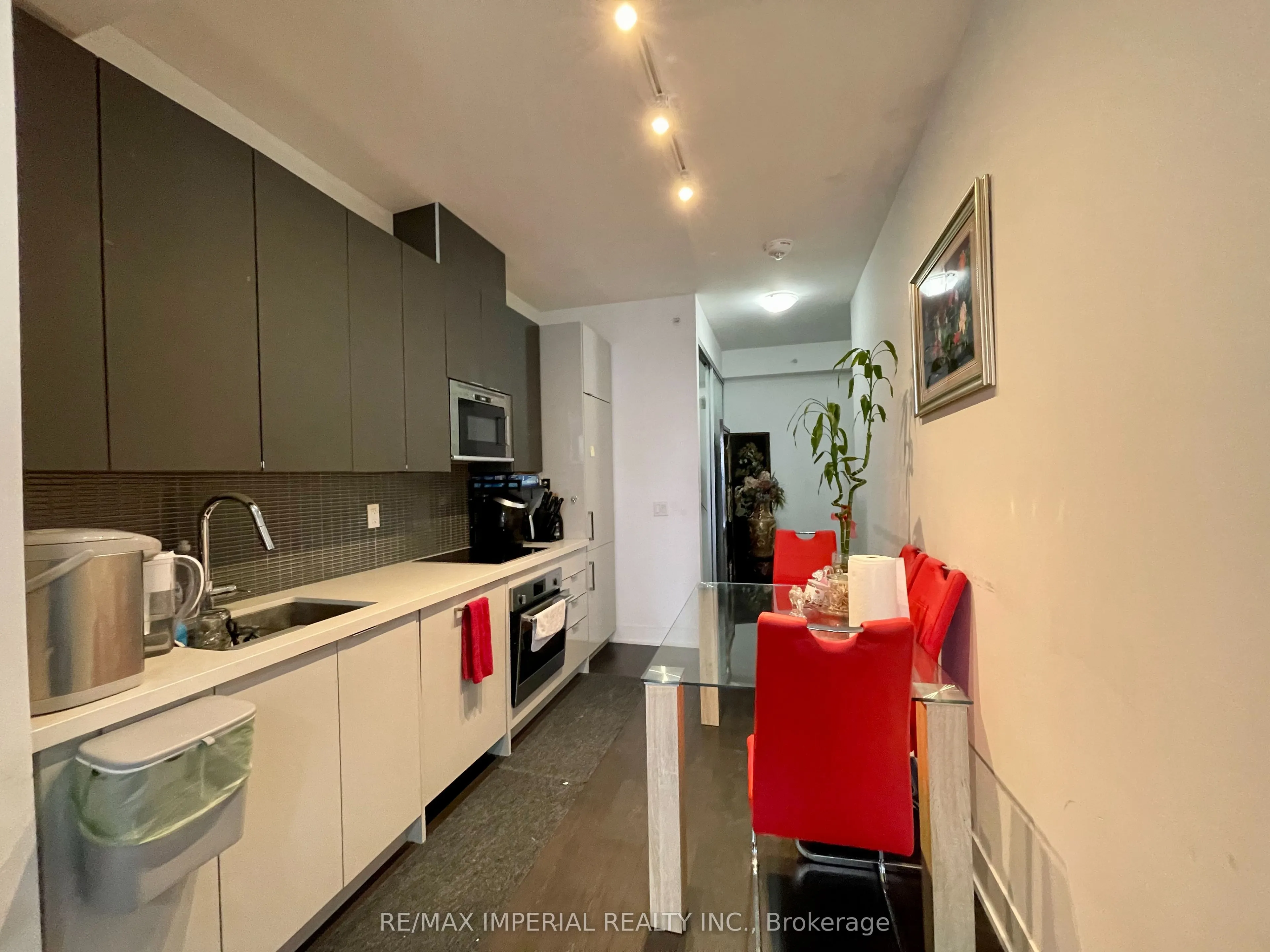 2908 Highway 7 Road, #1005