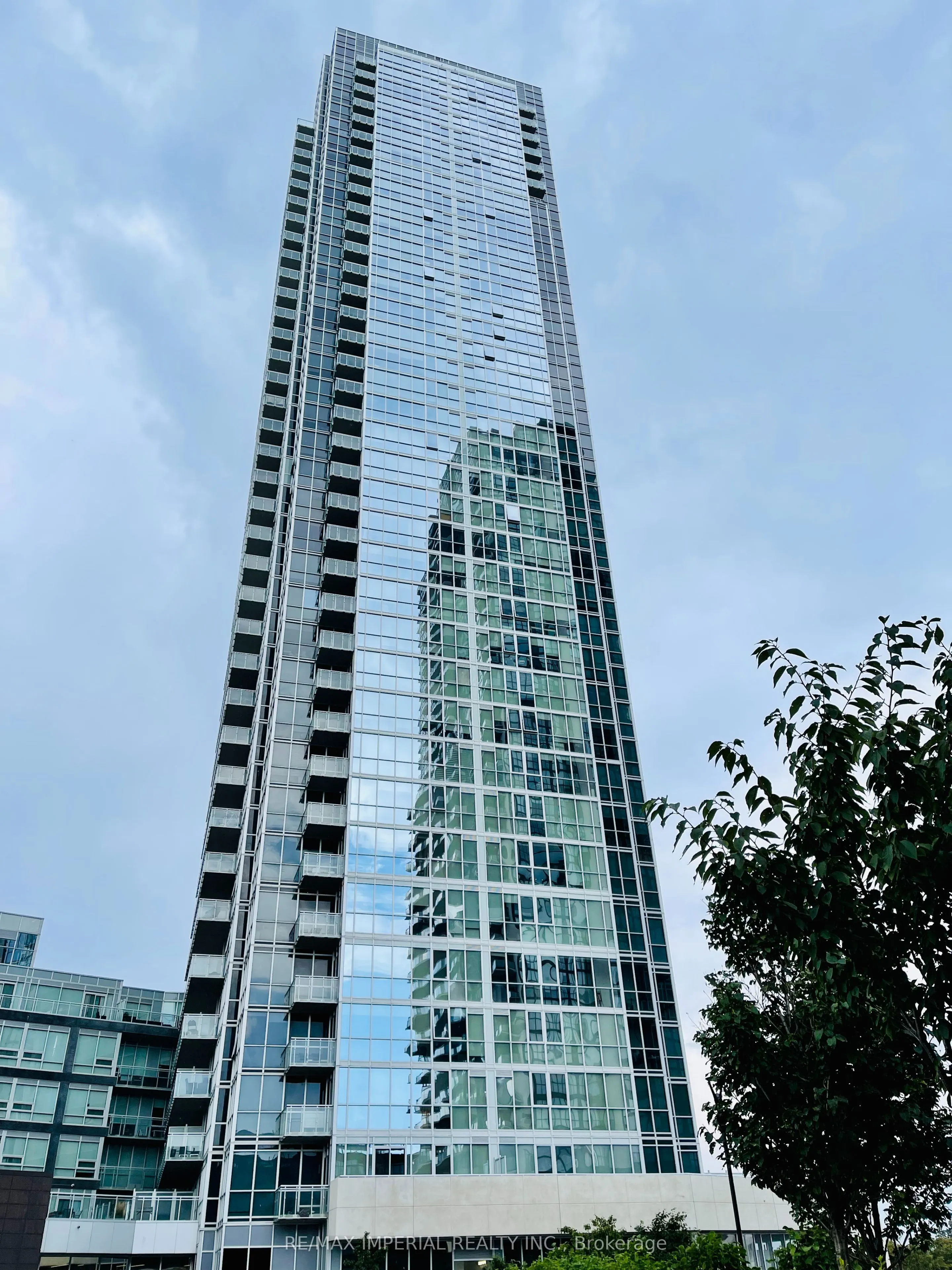 2908 Highway 7 Road, #1005