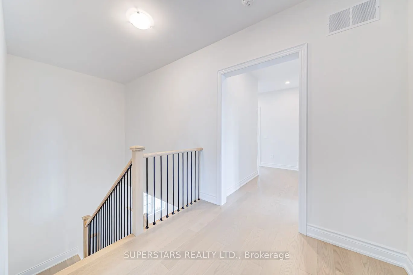 28 Longworth Avenue