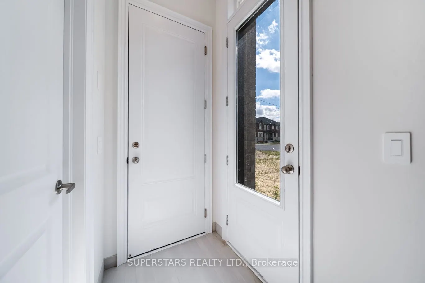 28 Longworth Avenue