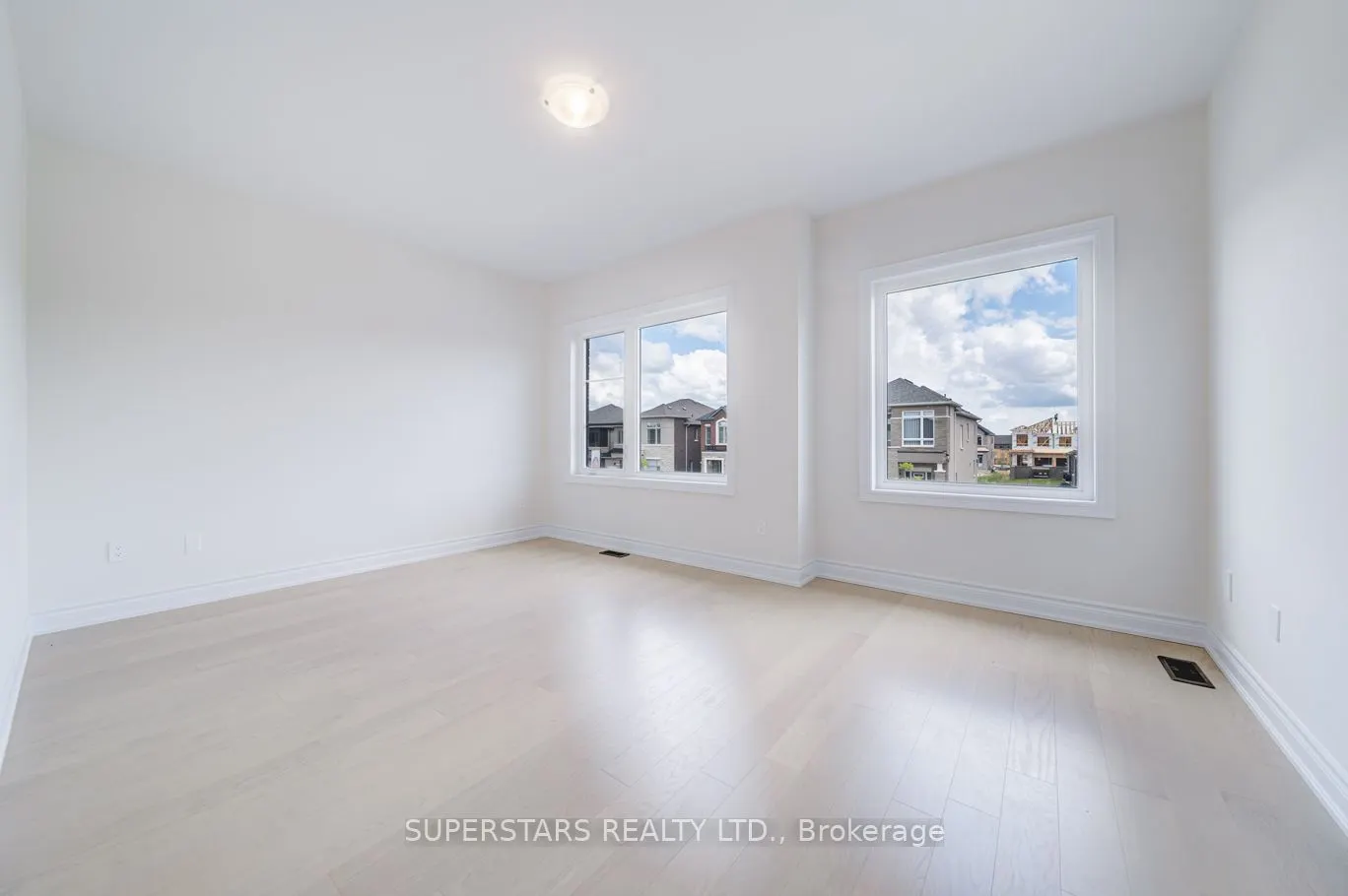28 Longworth Avenue