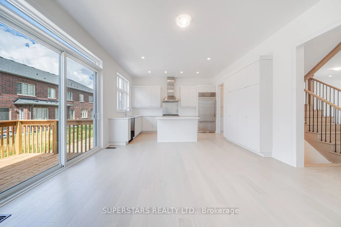 28 Longworth Avenue