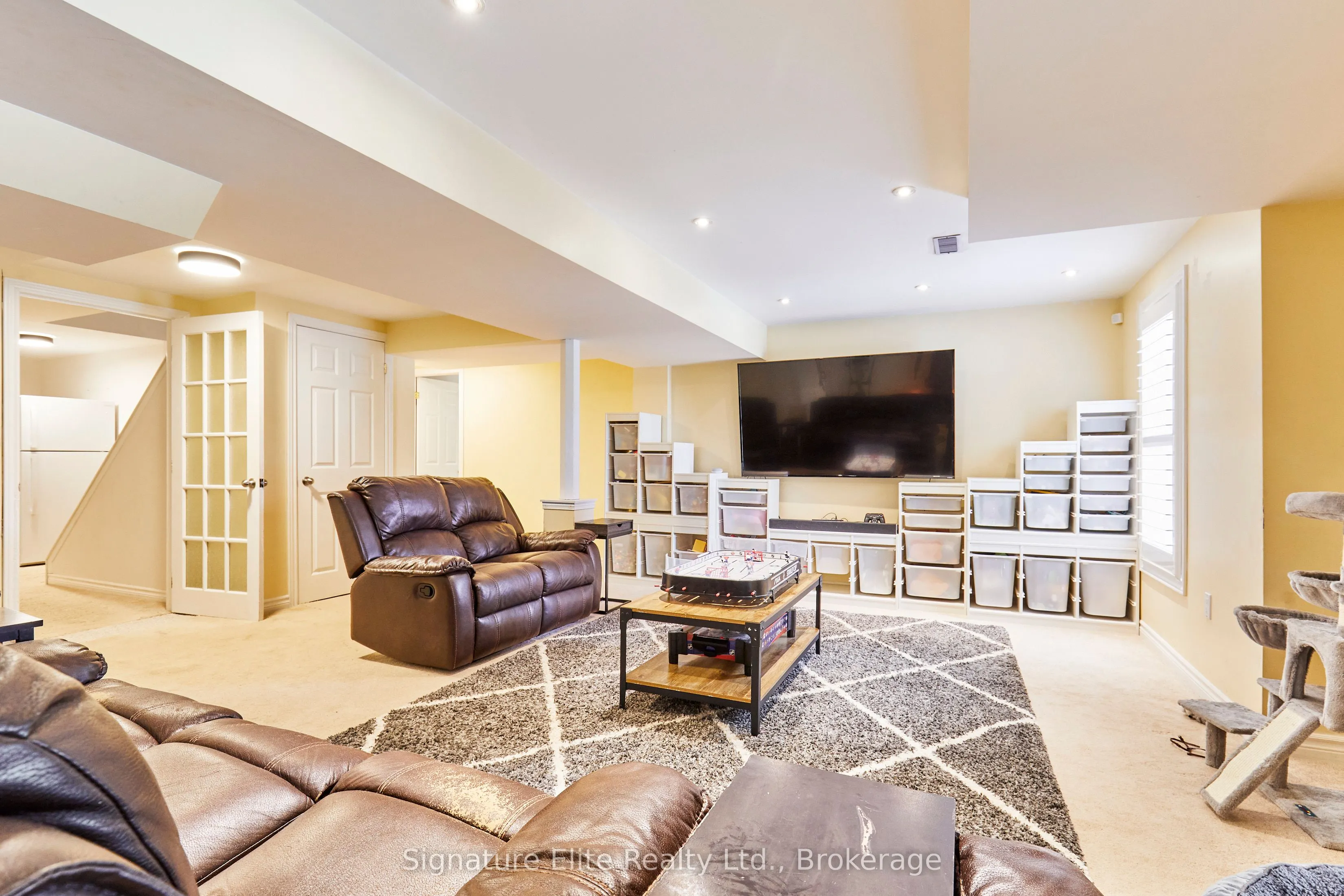 30 Confederation Drive