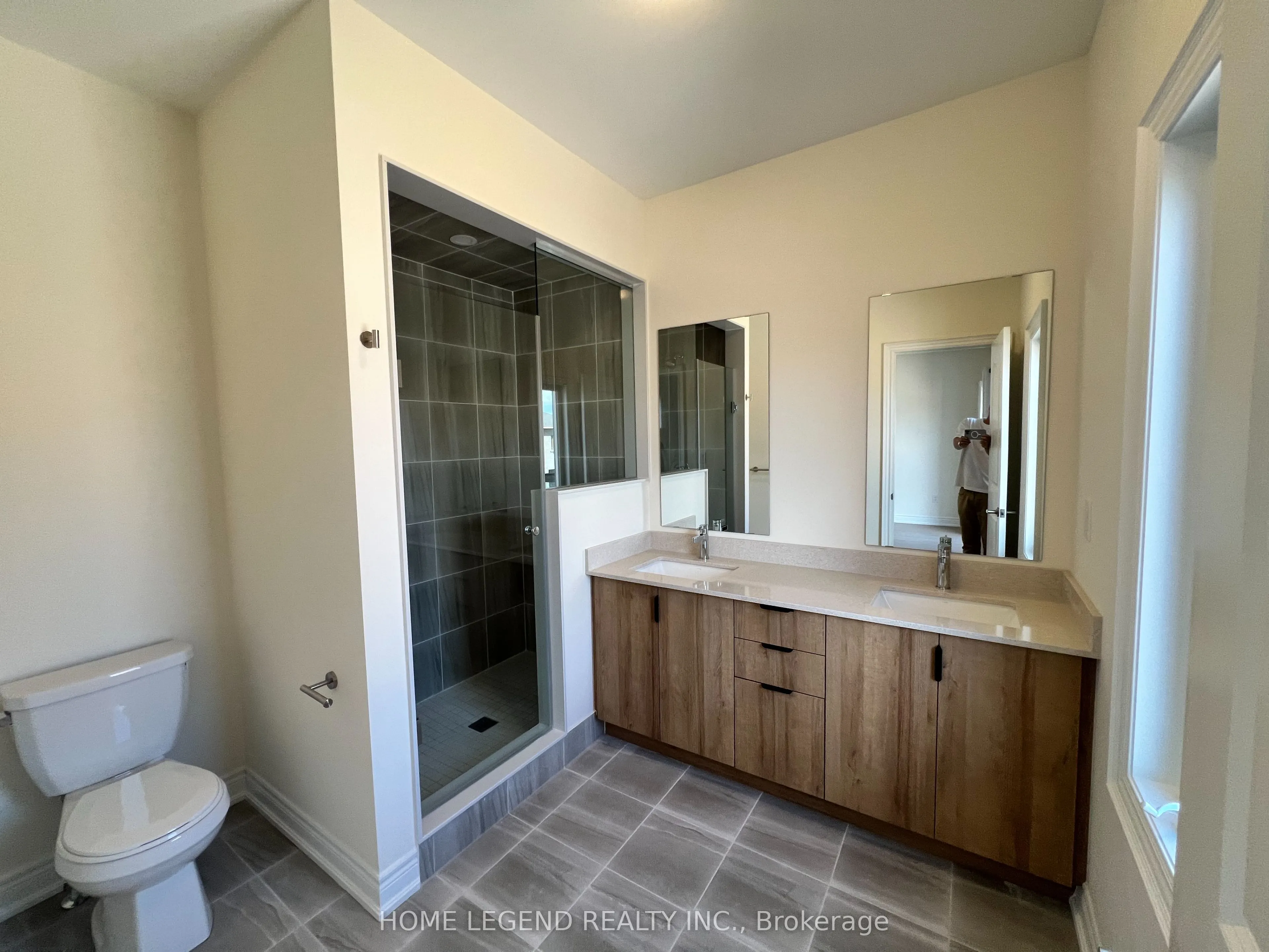 183 Berczy Green Drive