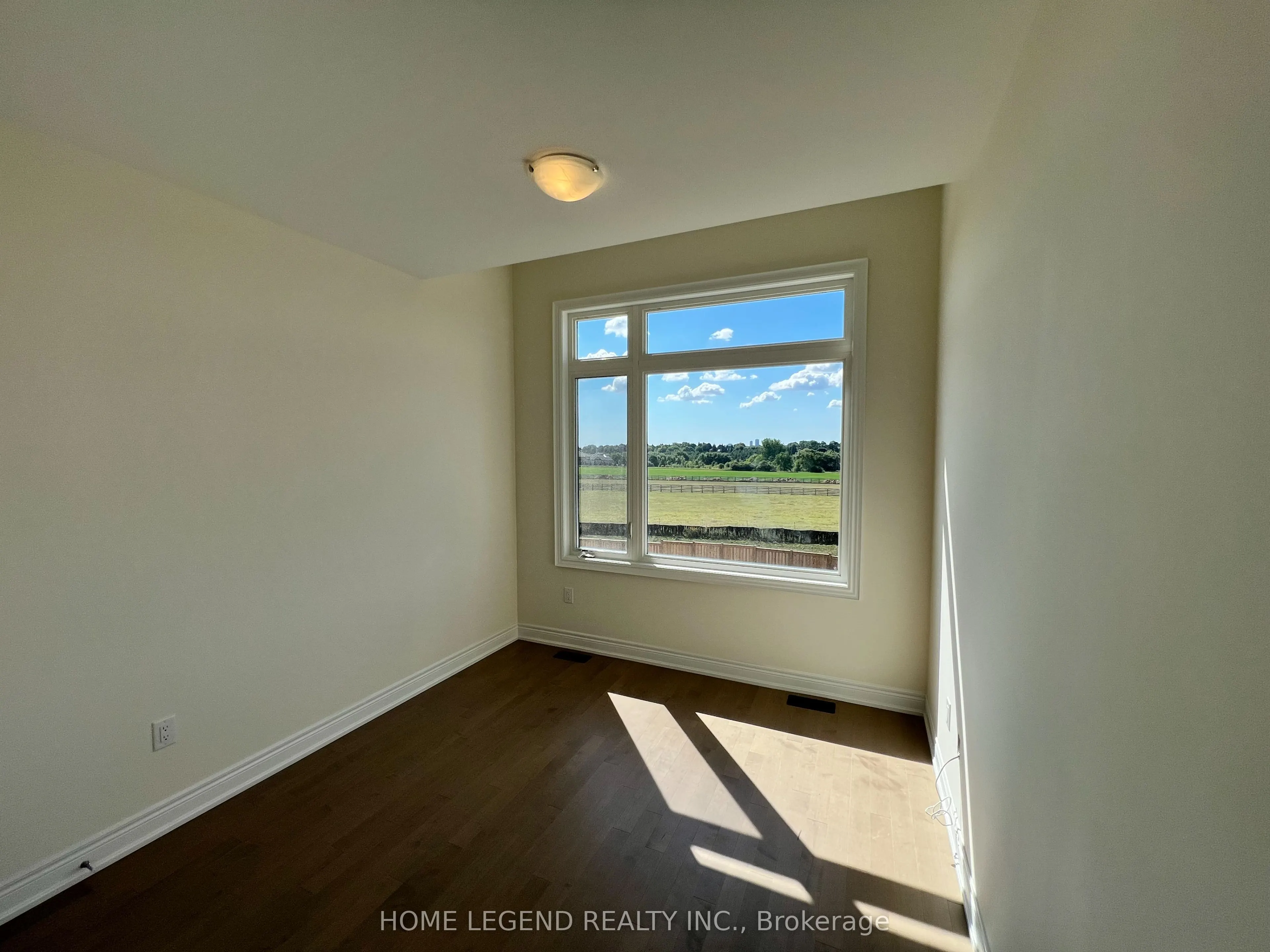 183 Berczy Green Drive