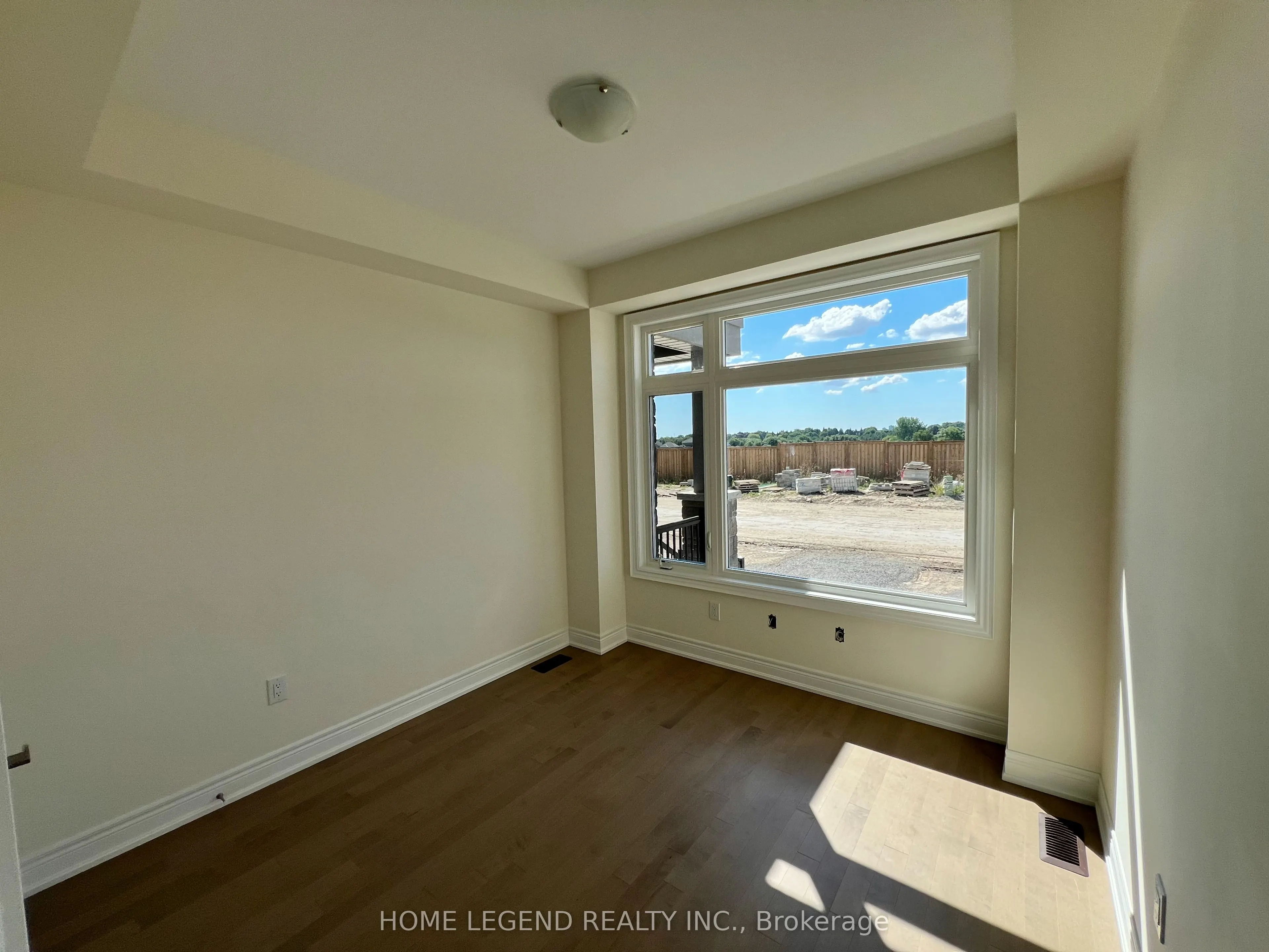 183 Berczy Green Drive