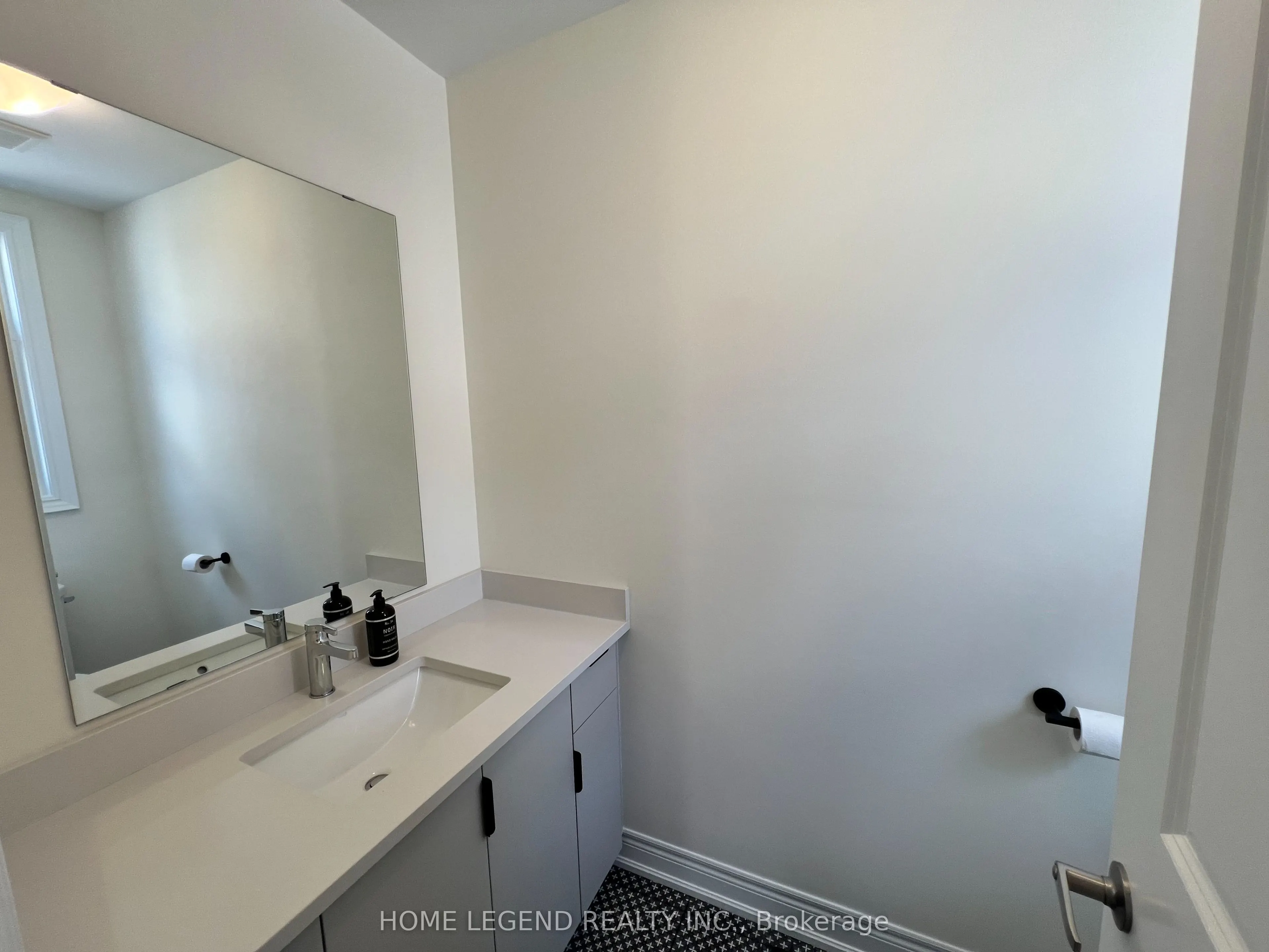 183 Berczy Green Drive