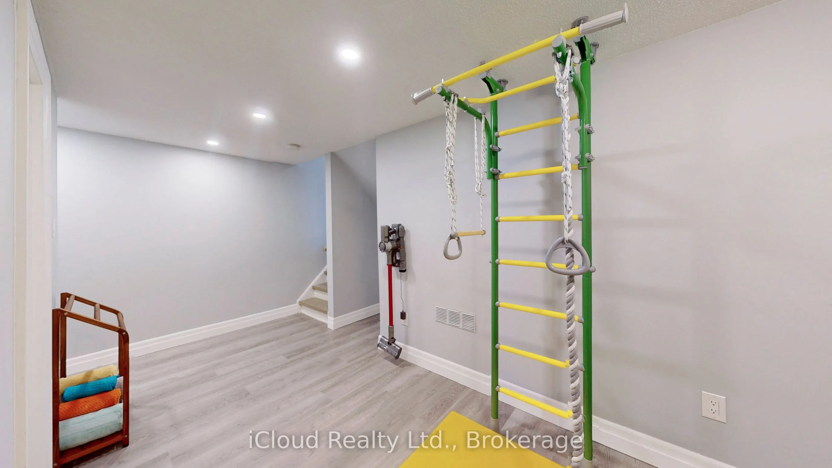131 Milestone Crescent, #15