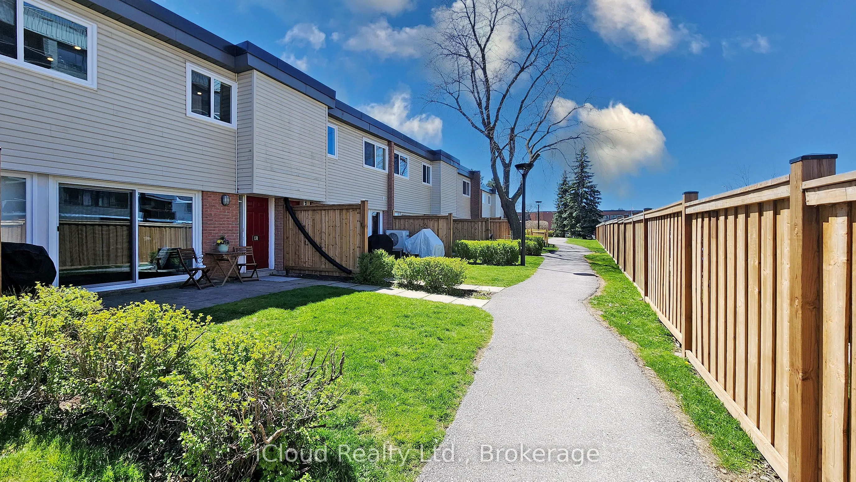131 Milestone Crescent, #15