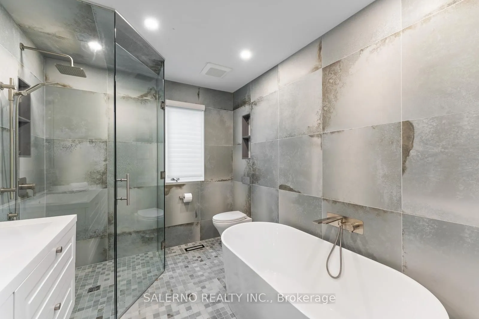 85 Valleyview Court