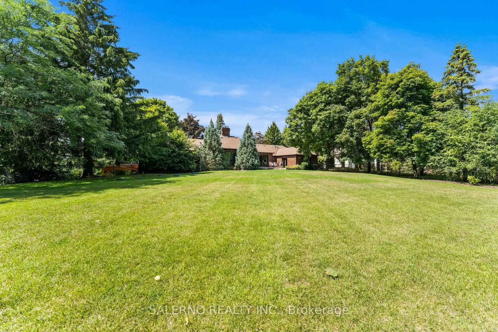 85 Valleyview Court