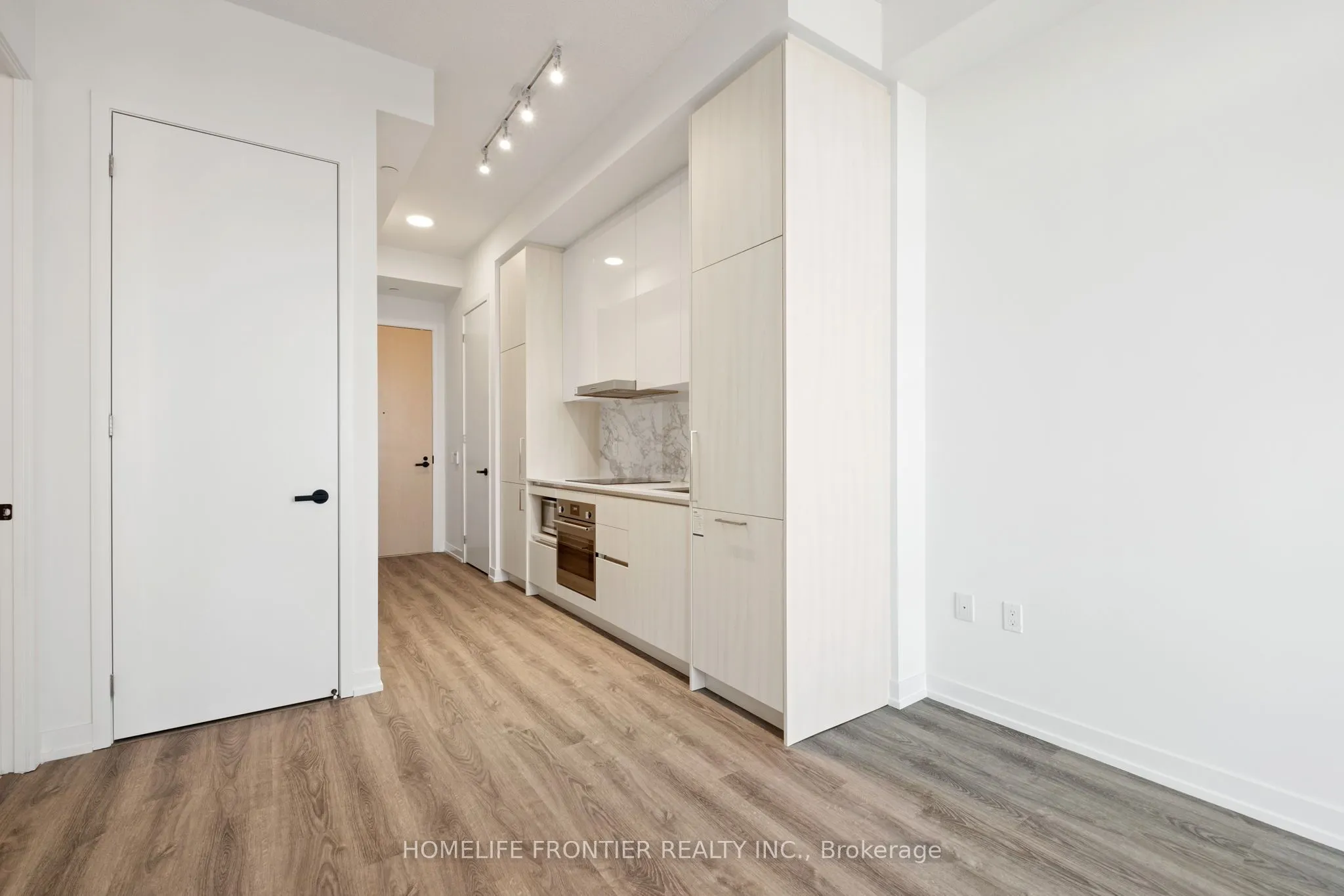 195 Commerce Street, #5302
