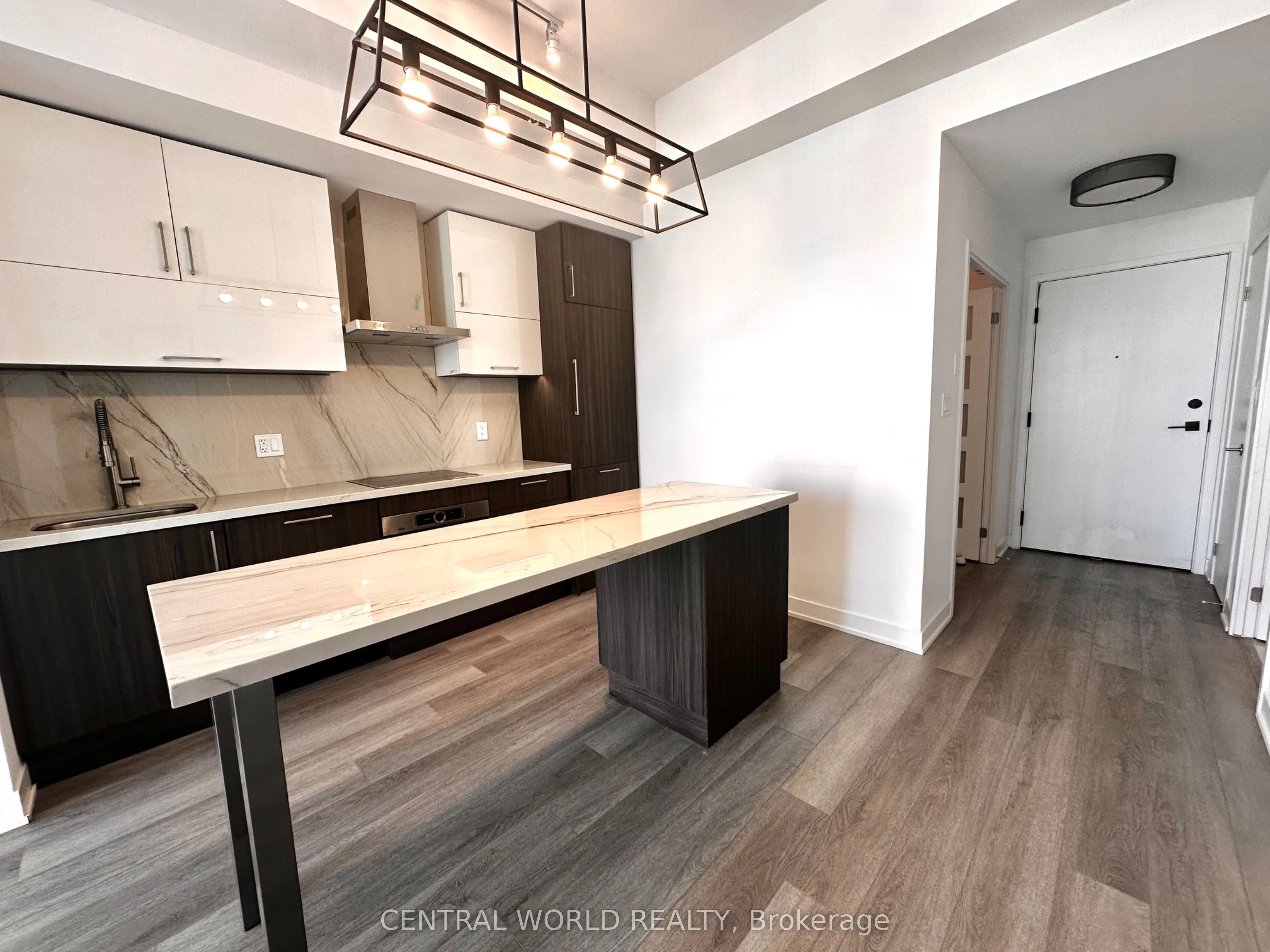 8119 Birchmount Road, #1422