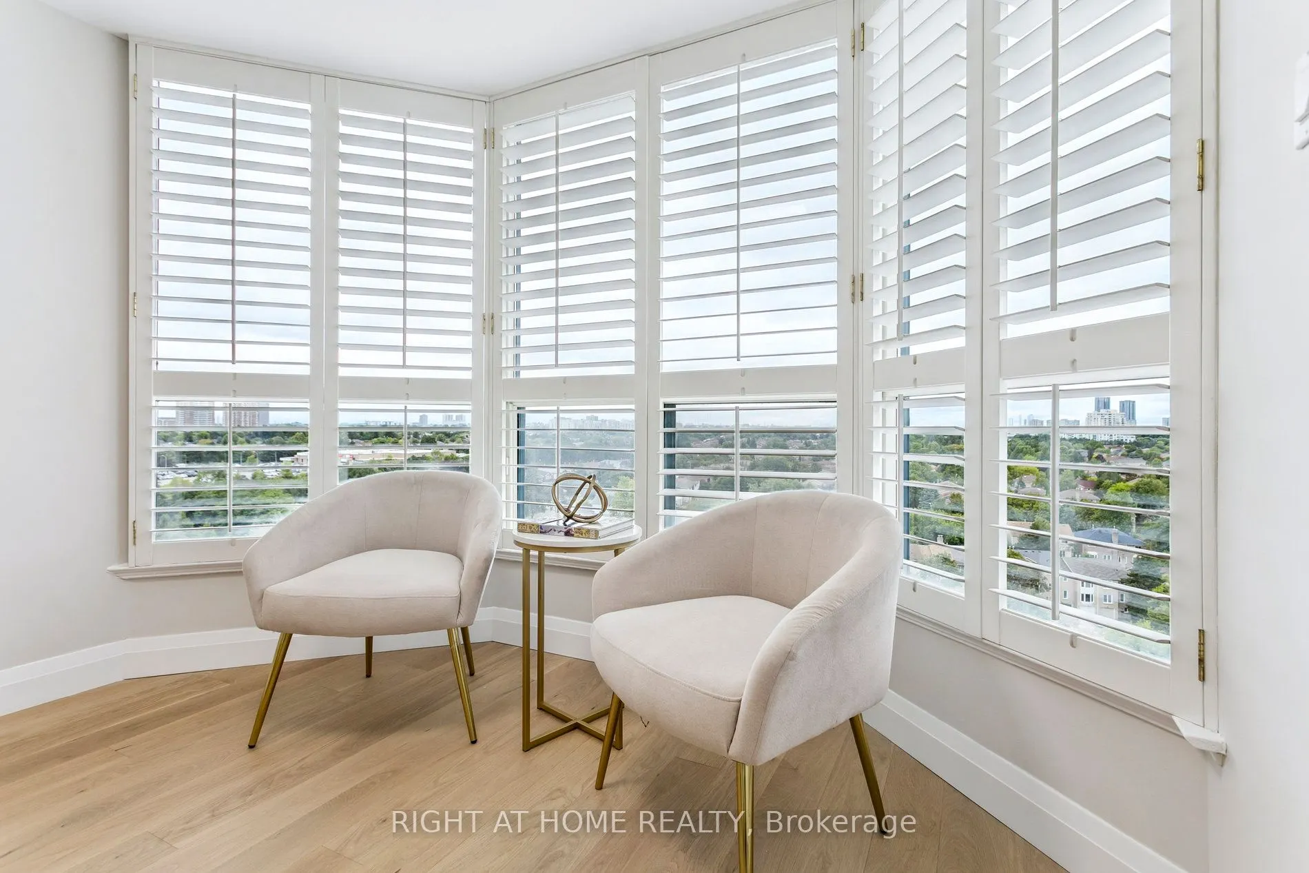 7300 Yonge Street, #1611