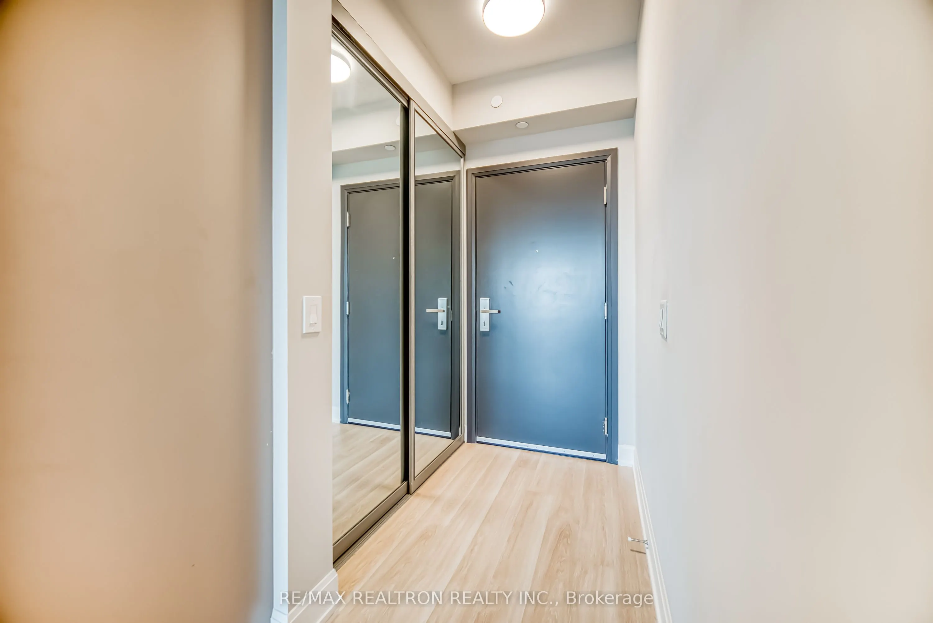 12 Gandhi Lane, #2802
