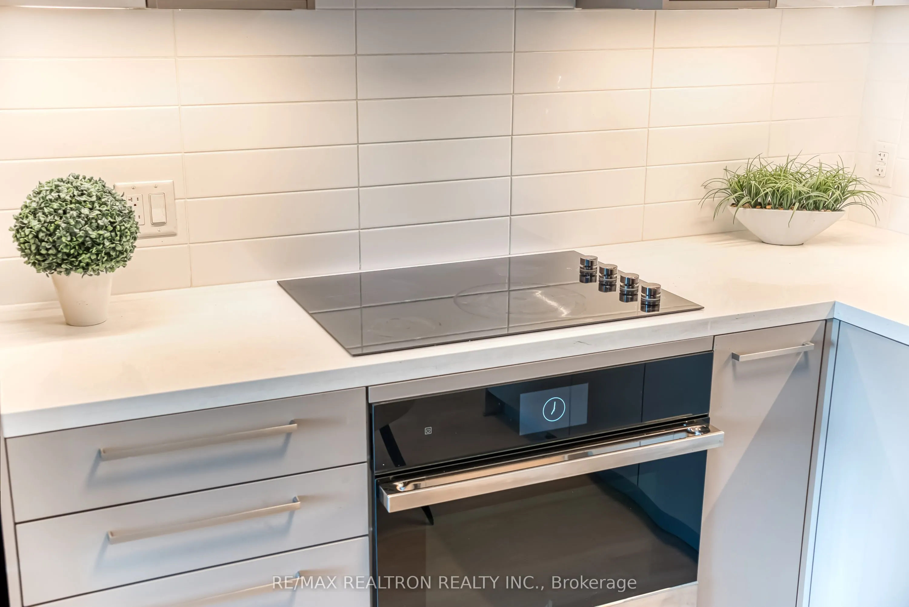 12 Gandhi Lane, #2802