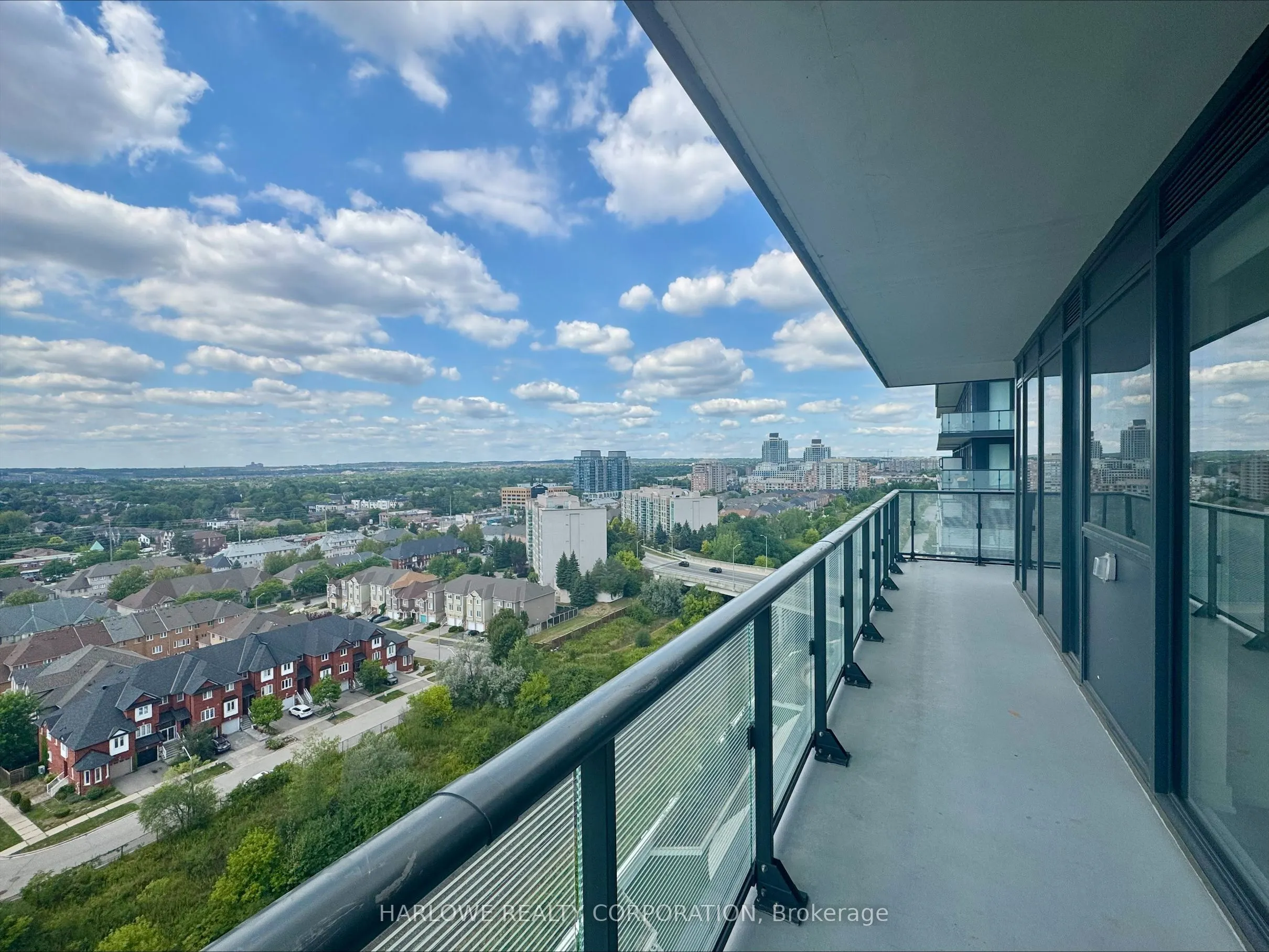 95 Oneida Crescent, #1503