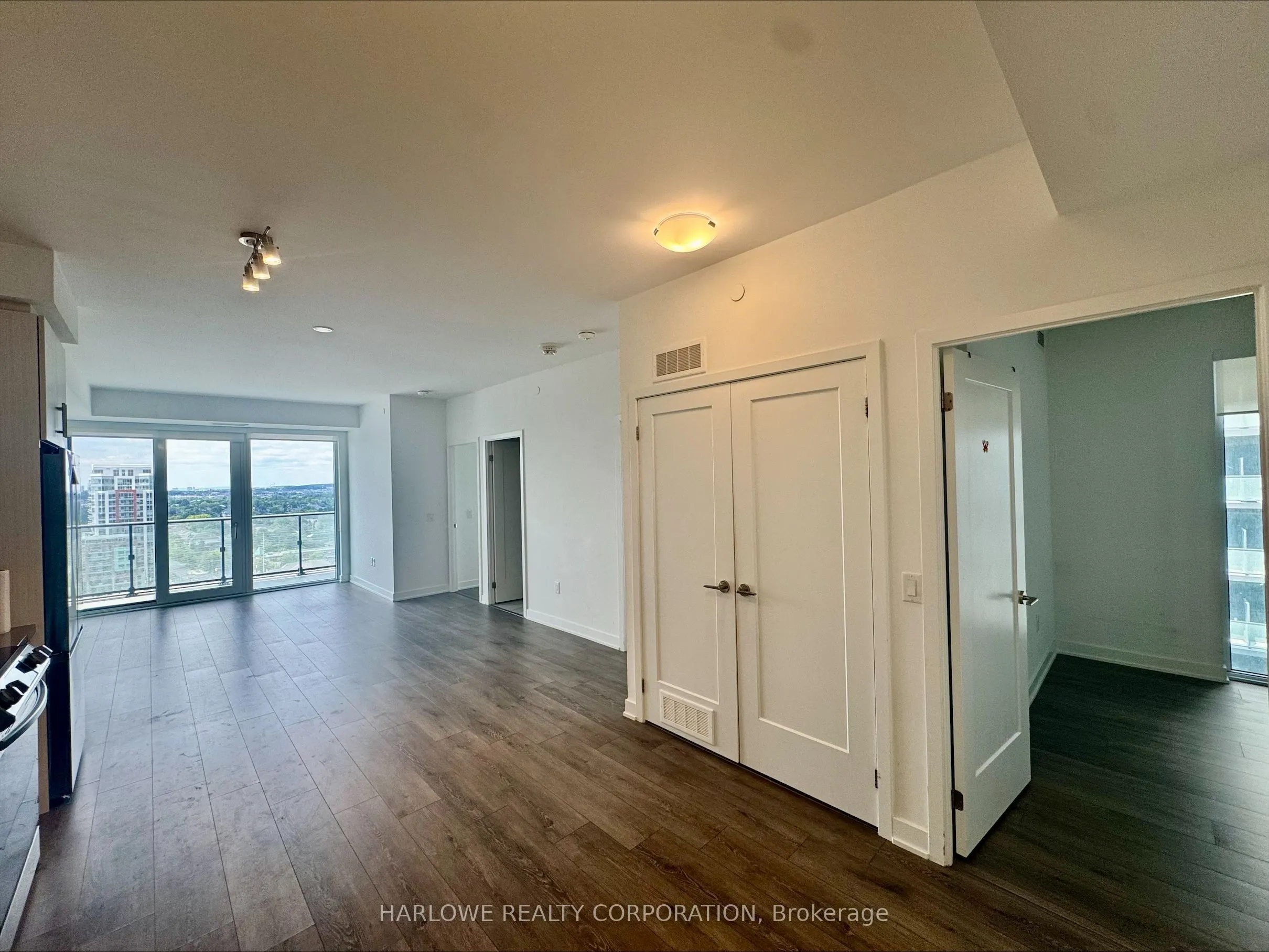 95 Oneida Crescent, #1503