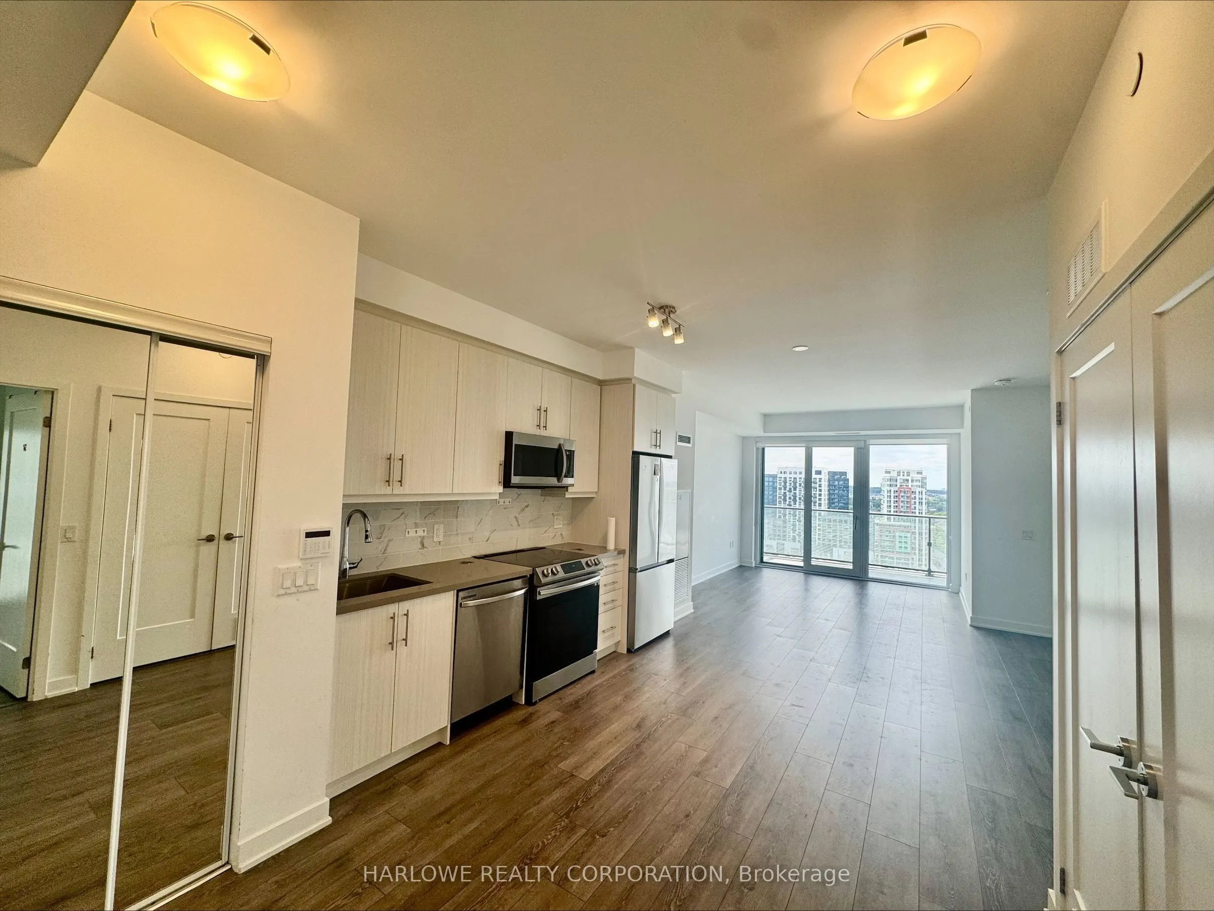 95 Oneida Crescent, #1503