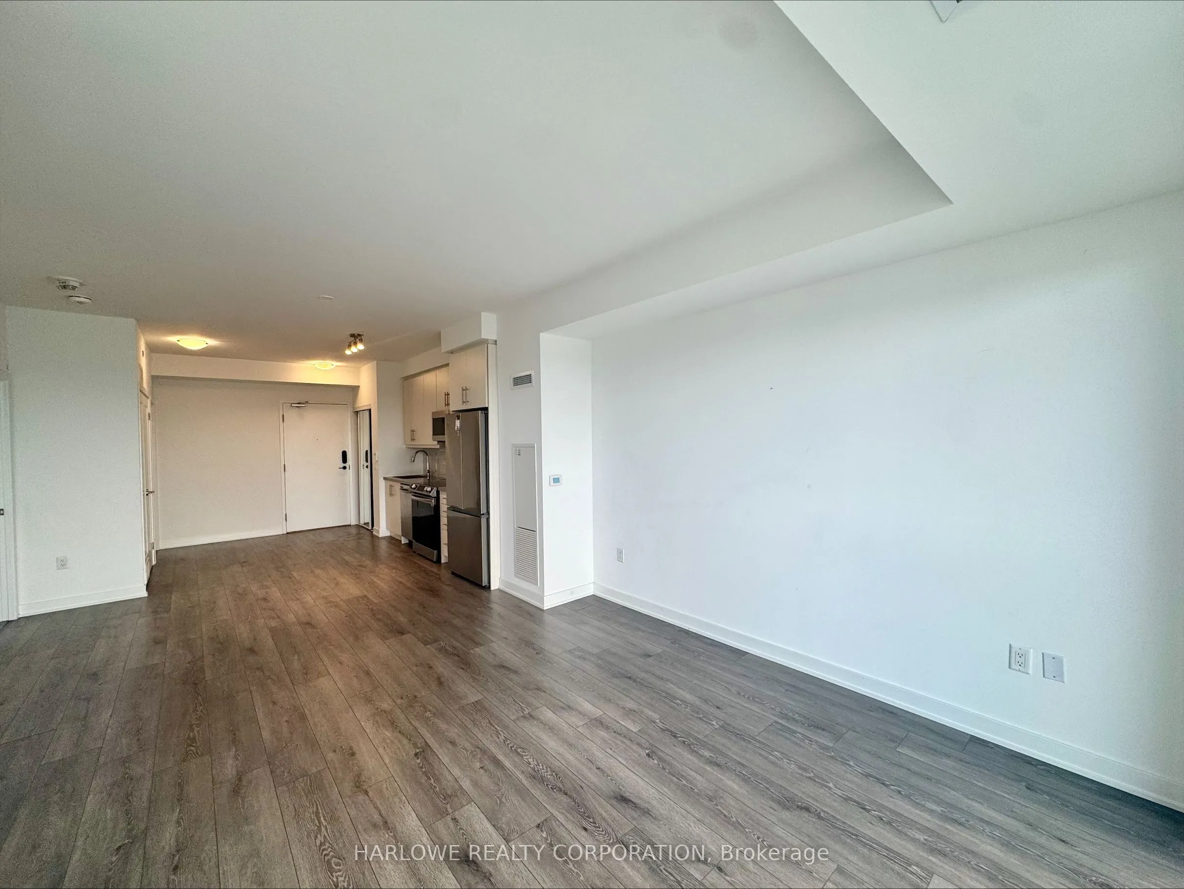 95 Oneida Crescent, #1503