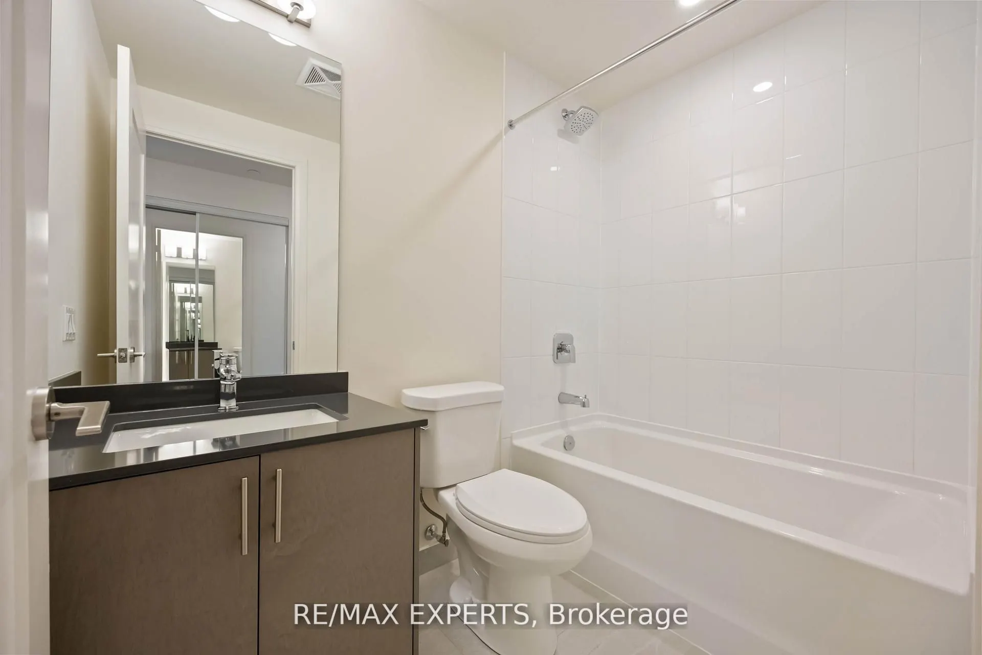 8960 Jane Street, #1002