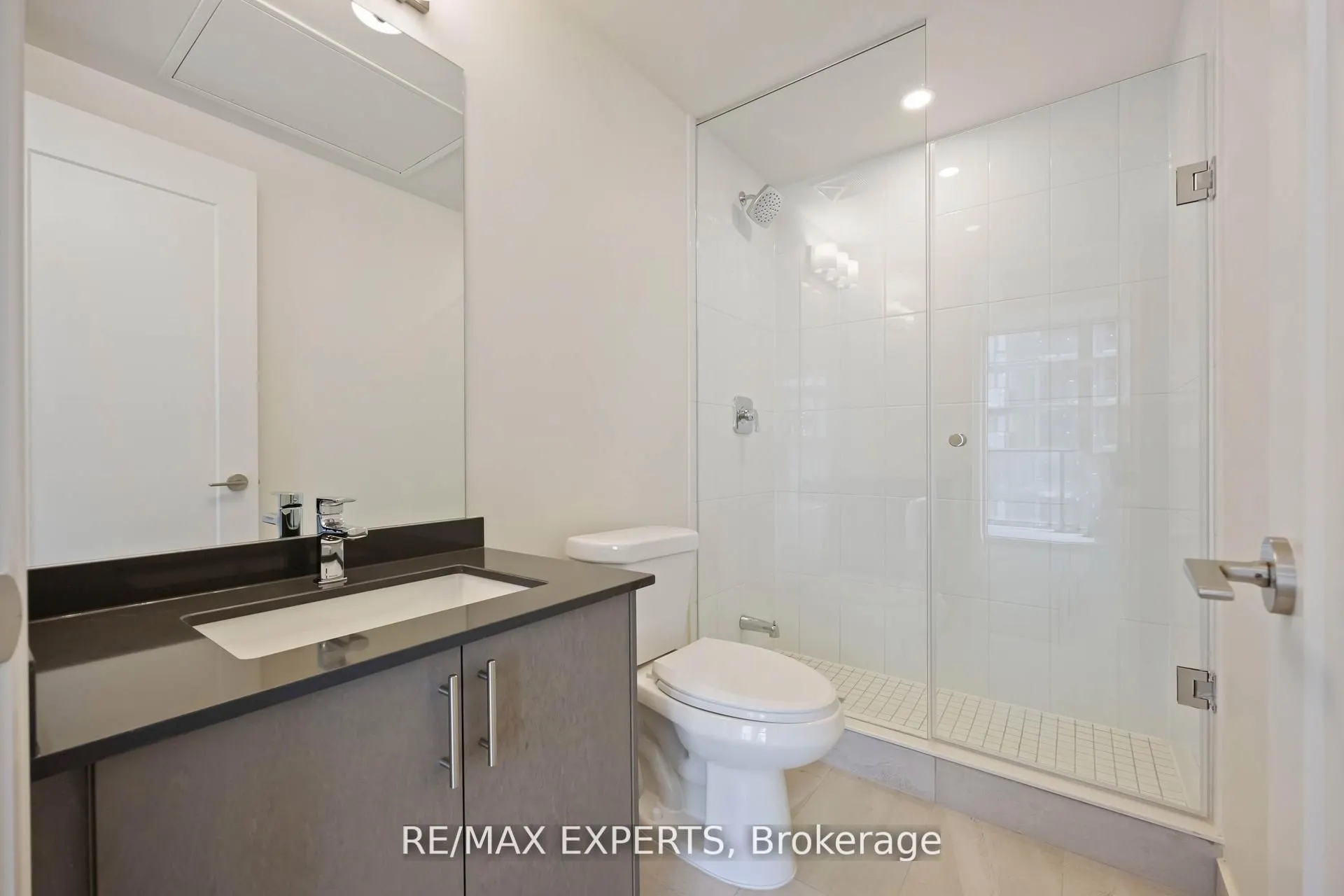8960 Jane Street, #1002
