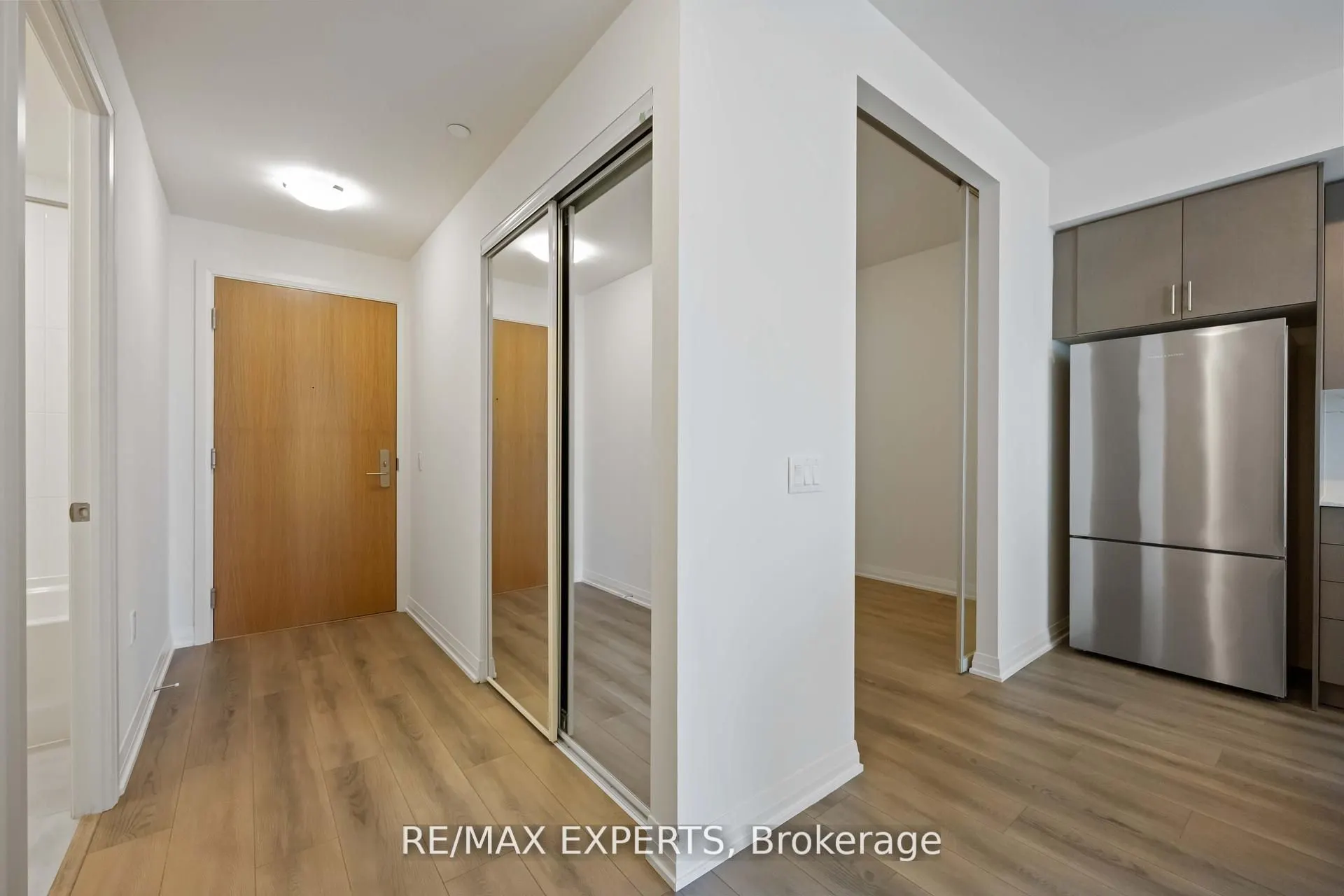 8960 Jane Street, #1002