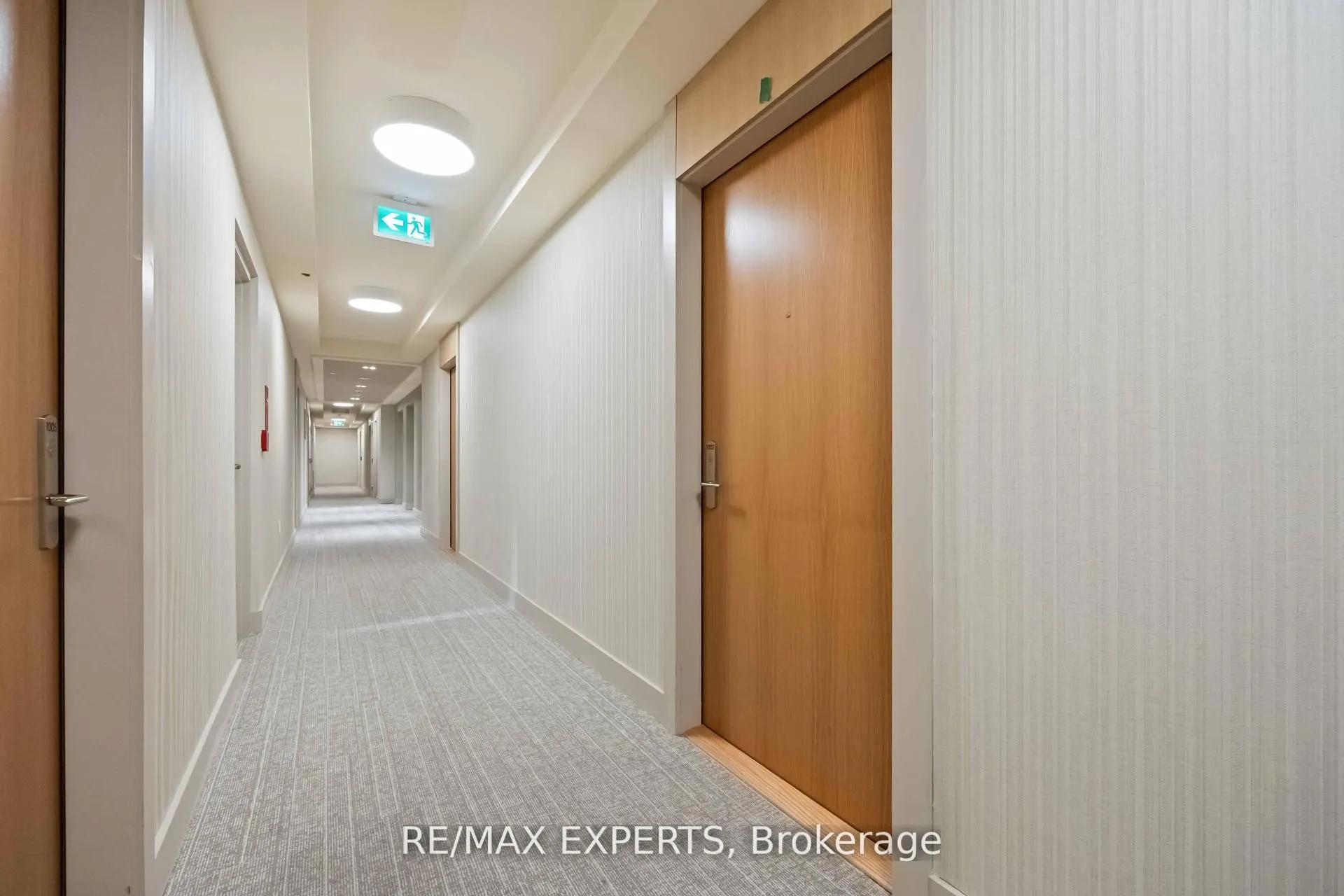 8960 Jane Street, #1002
