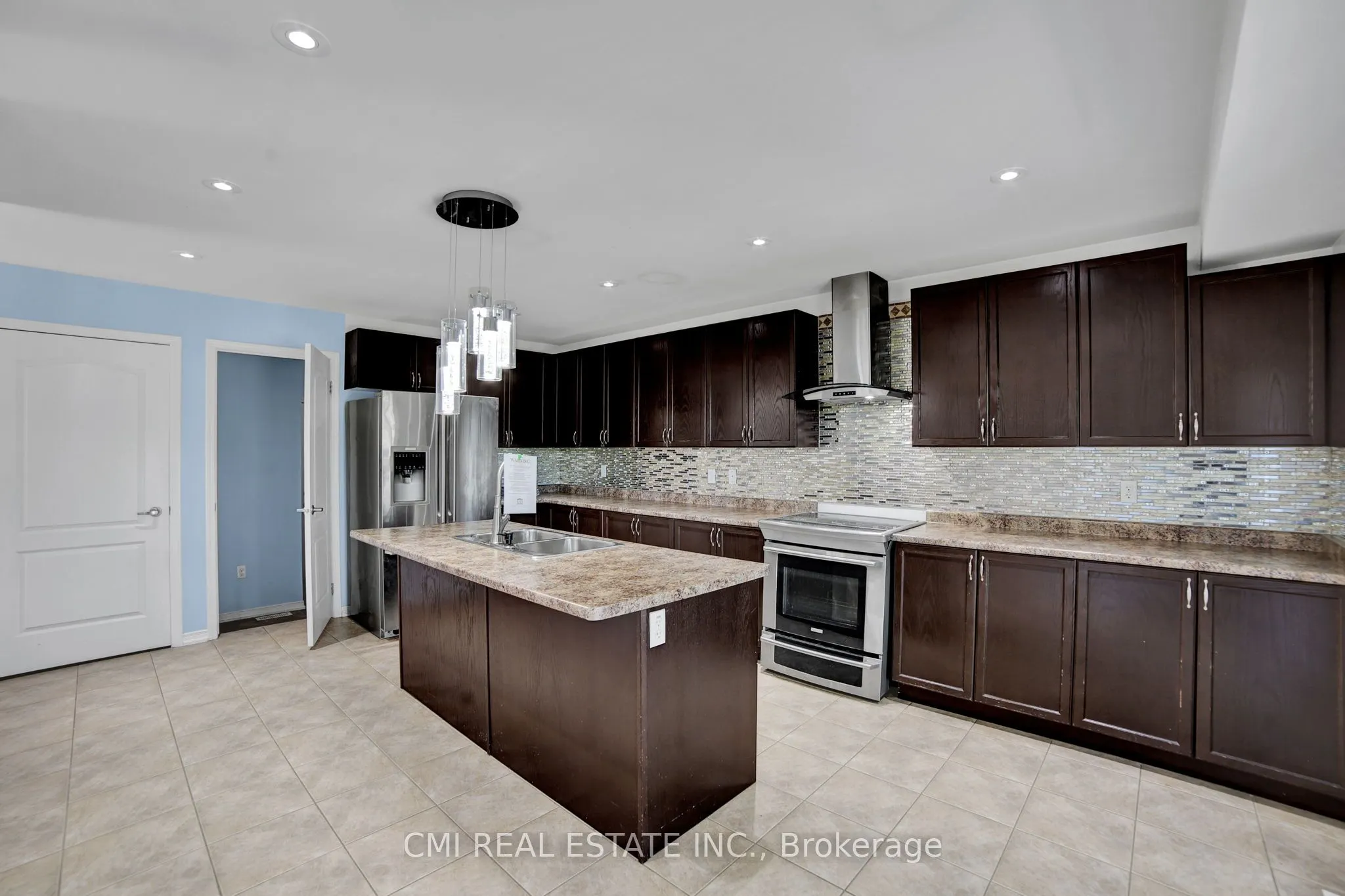 1218 Leslie Drive