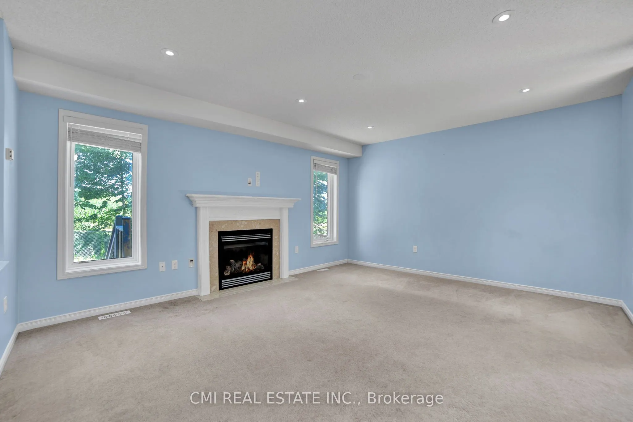 1218 Leslie Drive