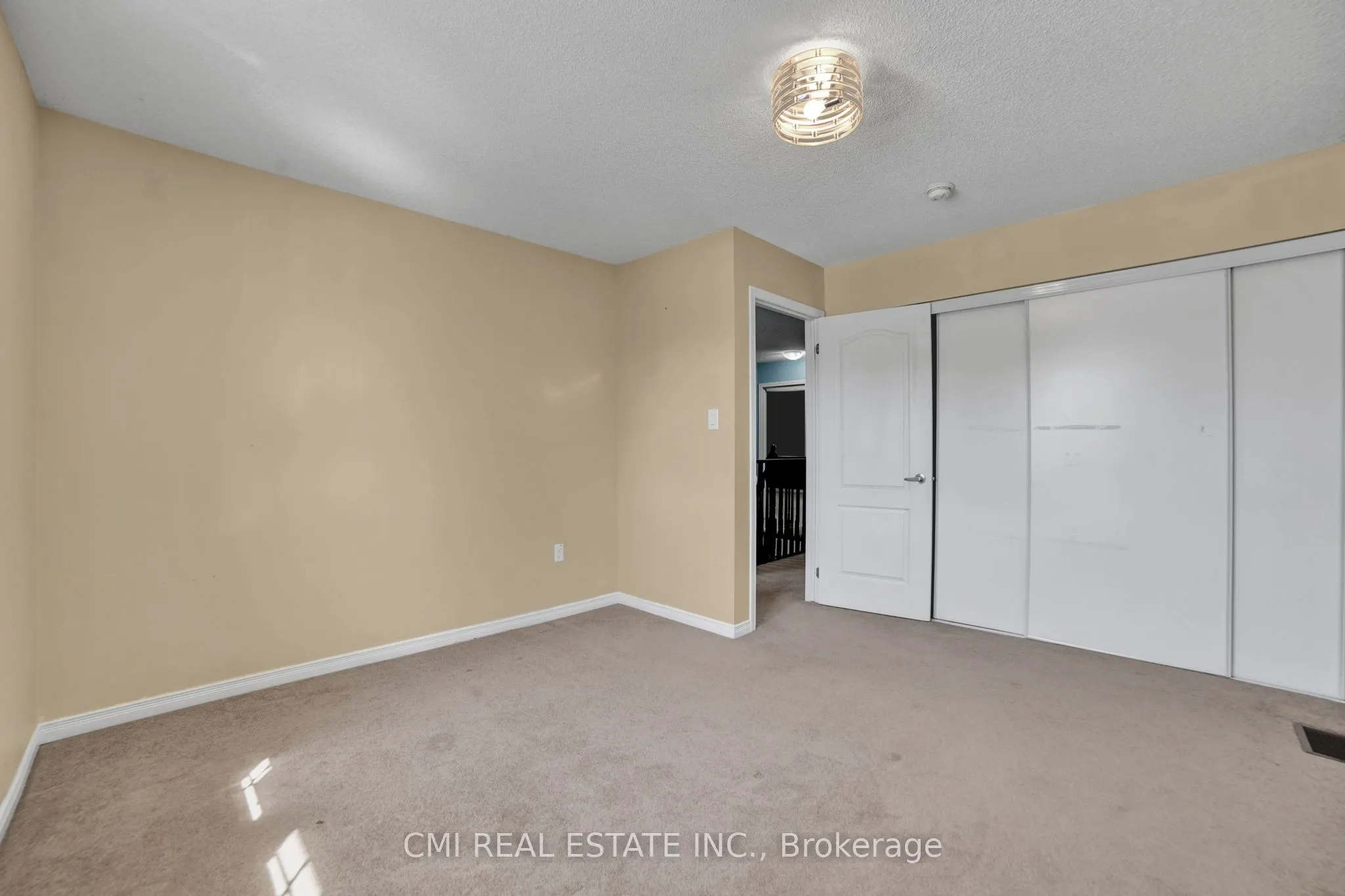 1218 Leslie Drive