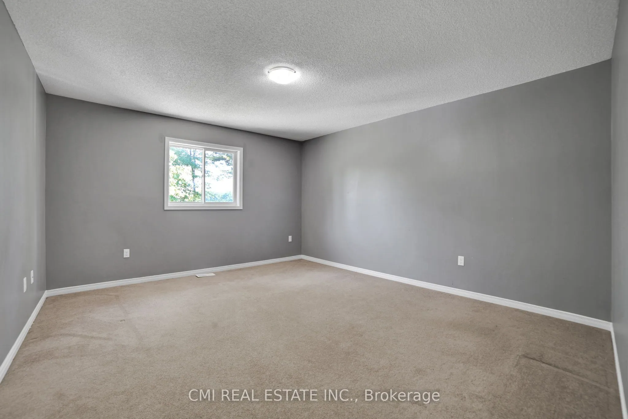 1218 Leslie Drive