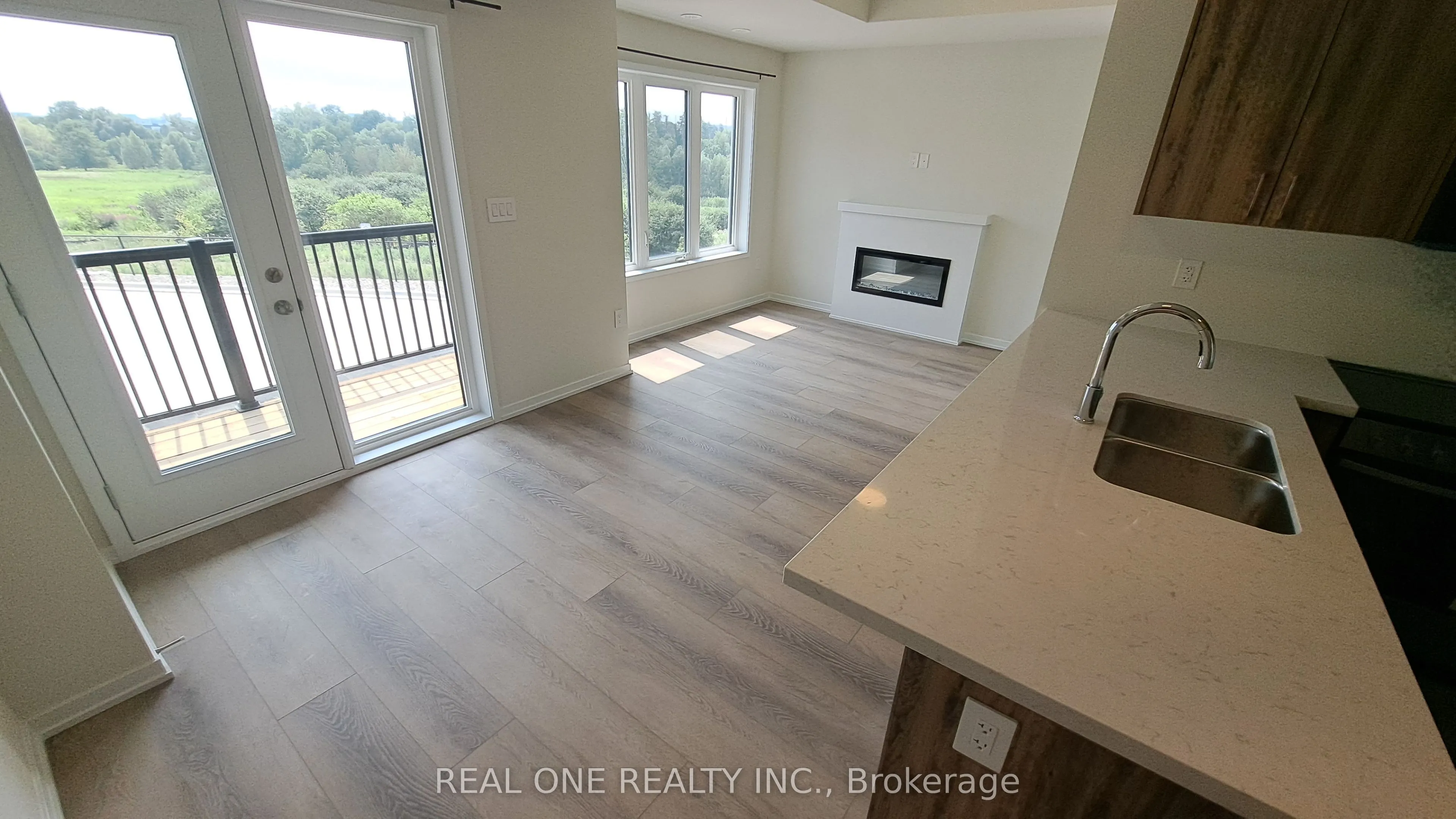 132 Matawin Lane S, #2