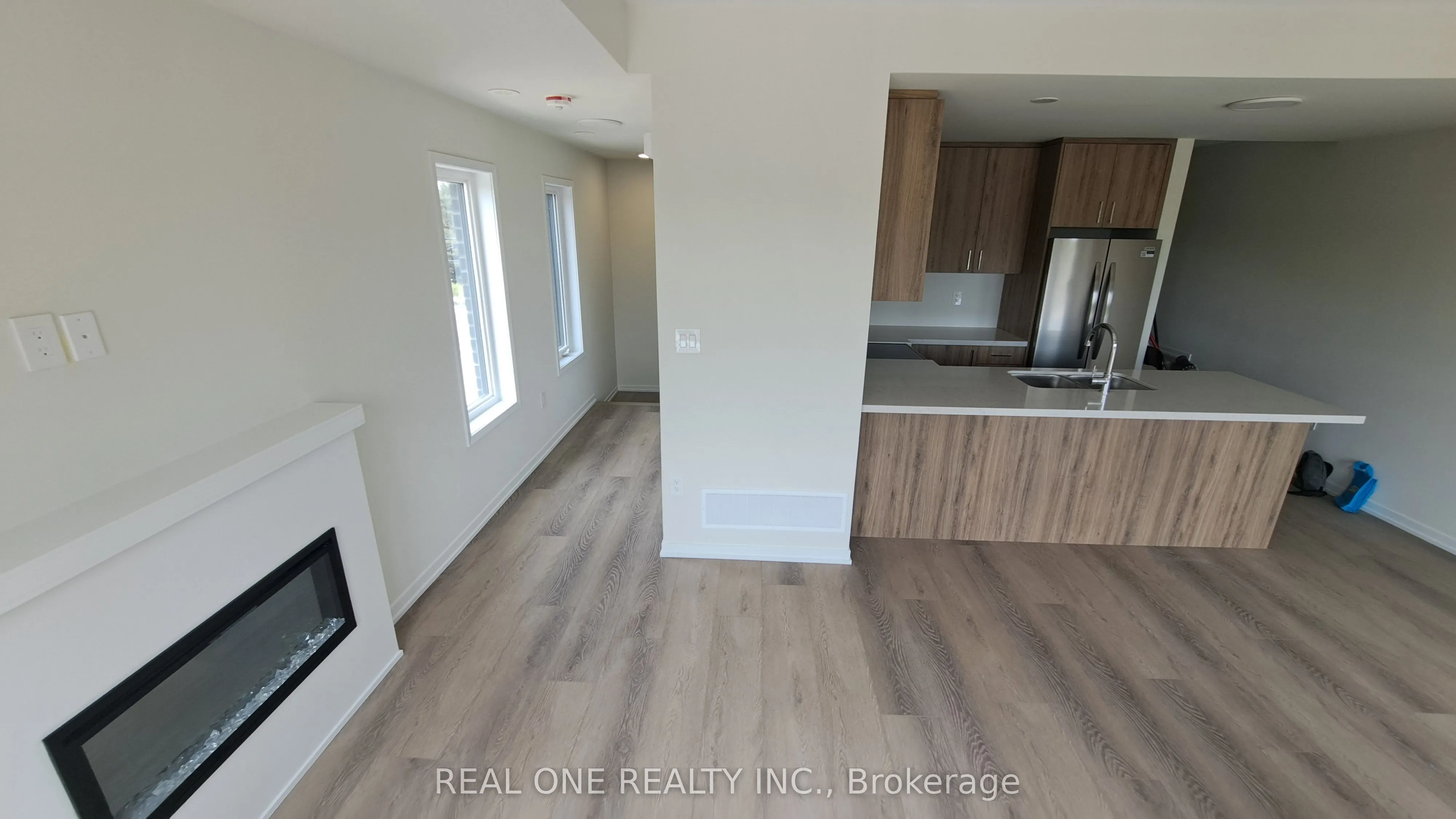 132 Matawin Lane S, #2