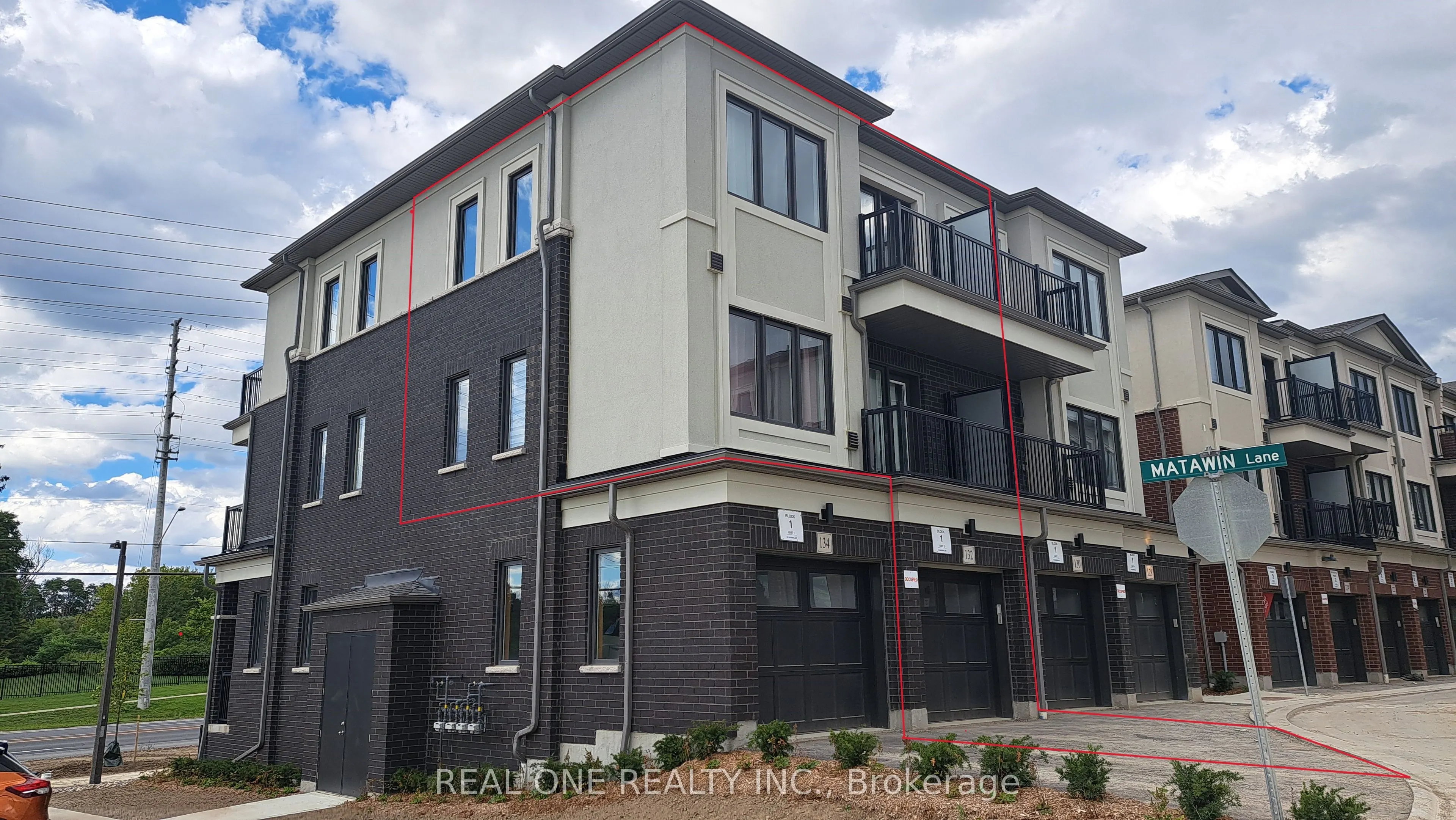 132 Matawin Lane S, #2