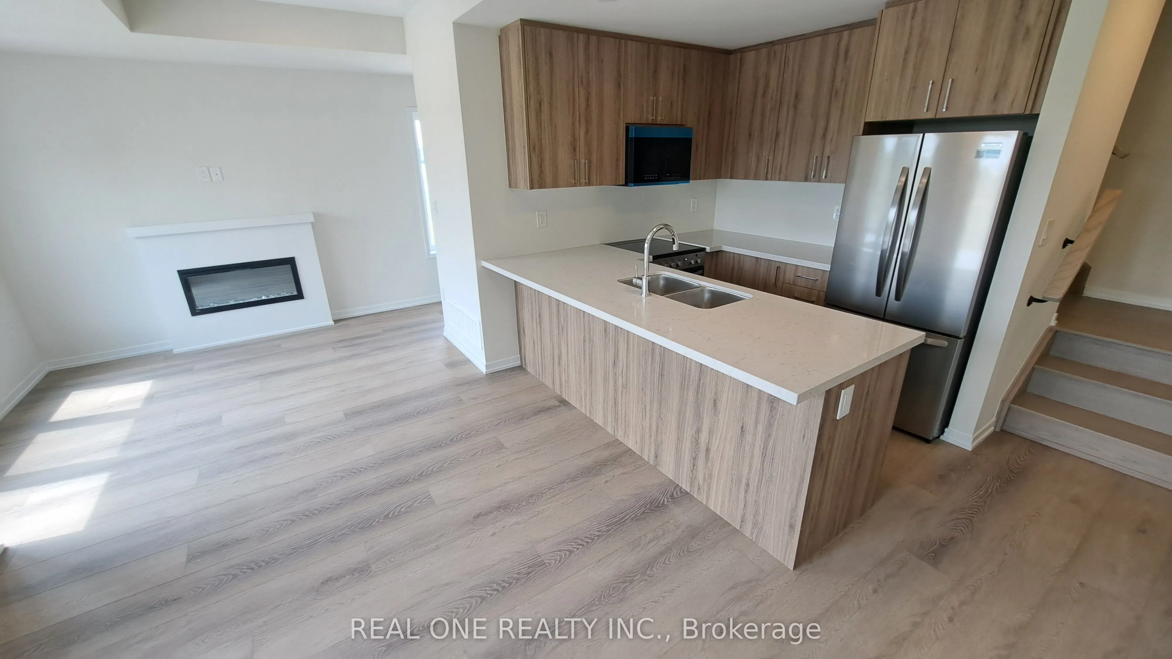 132 Matawin Lane S, #2