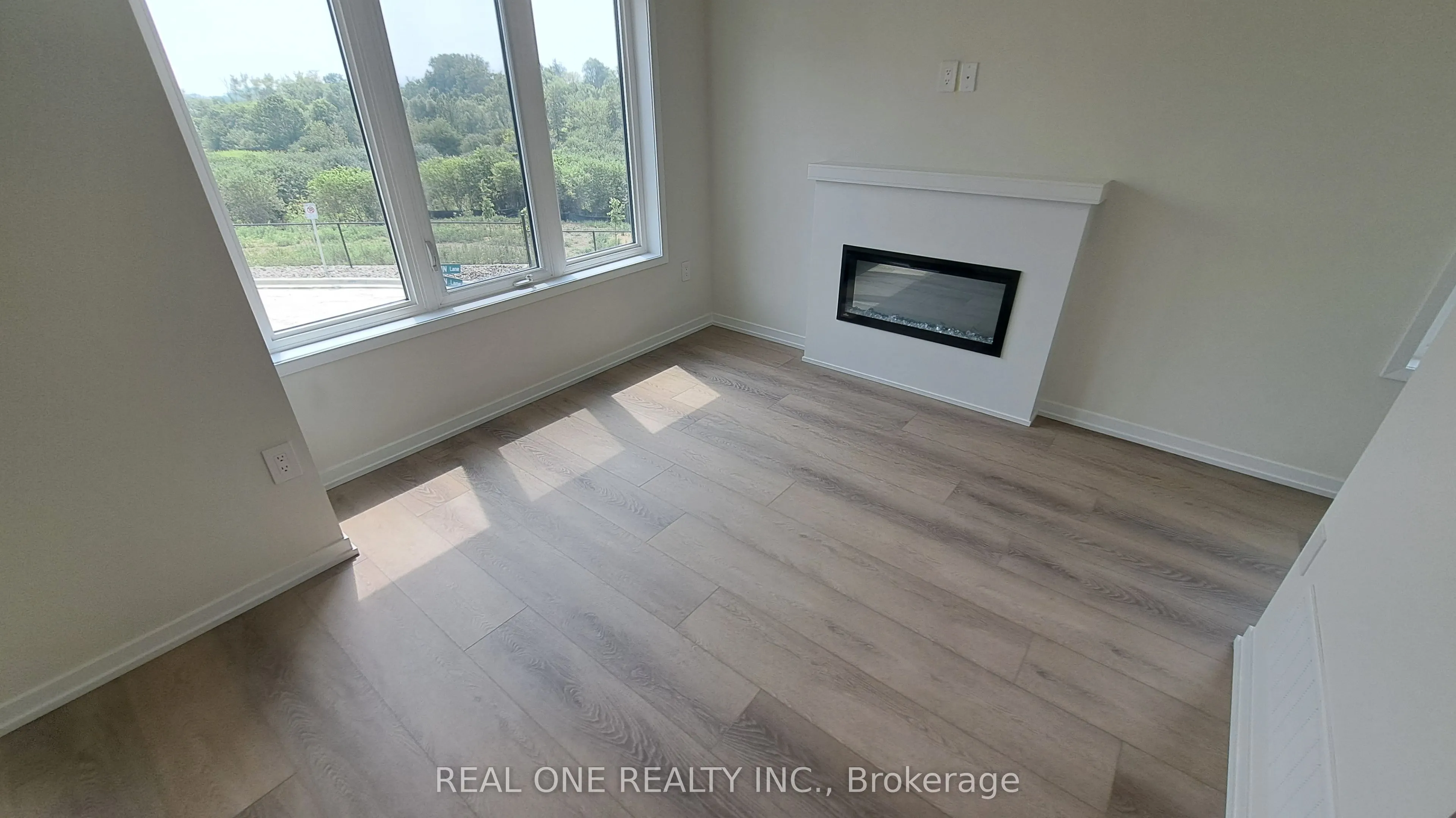 132 Matawin Lane S, #2