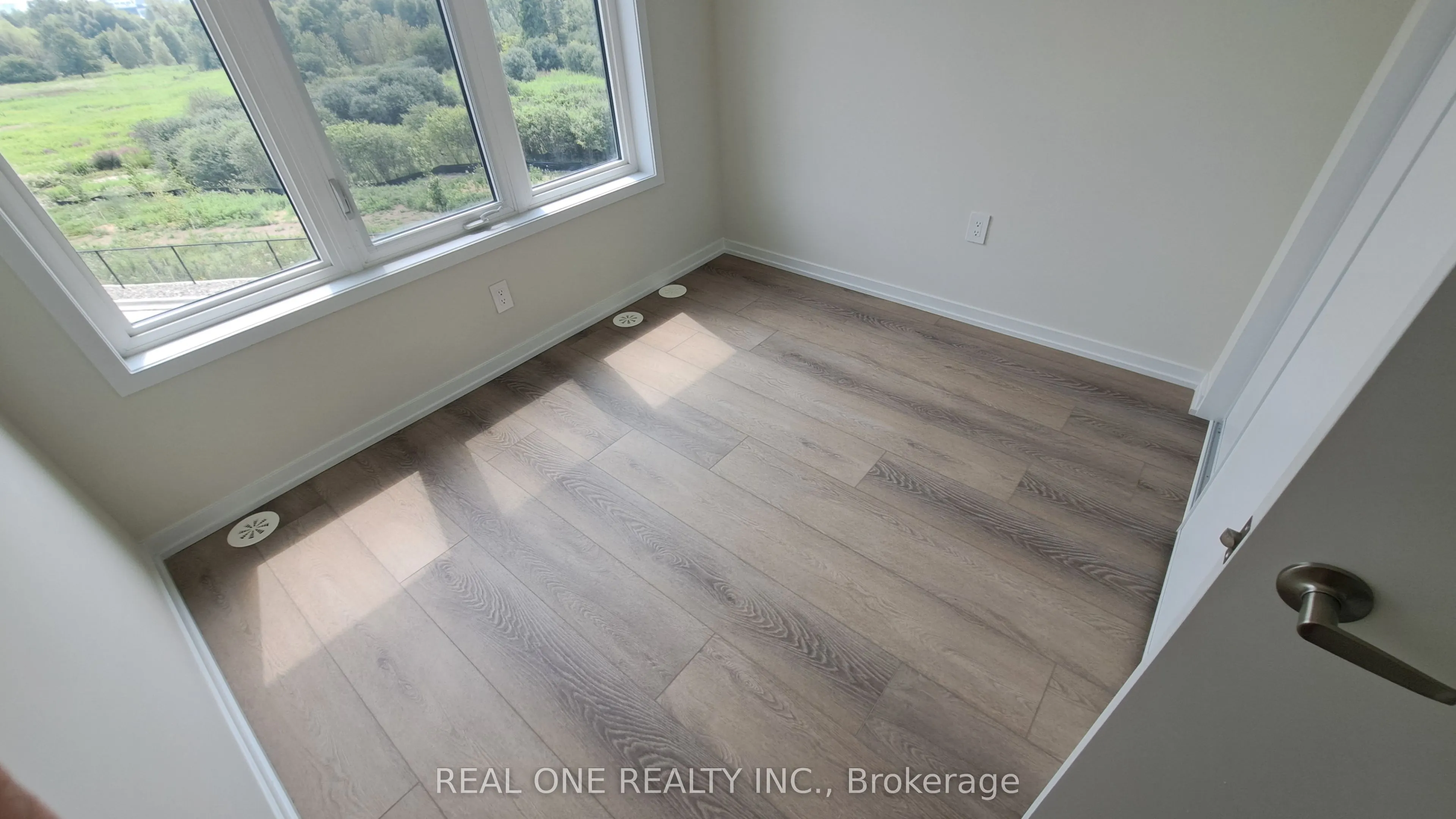 132 Matawin Lane S, #2