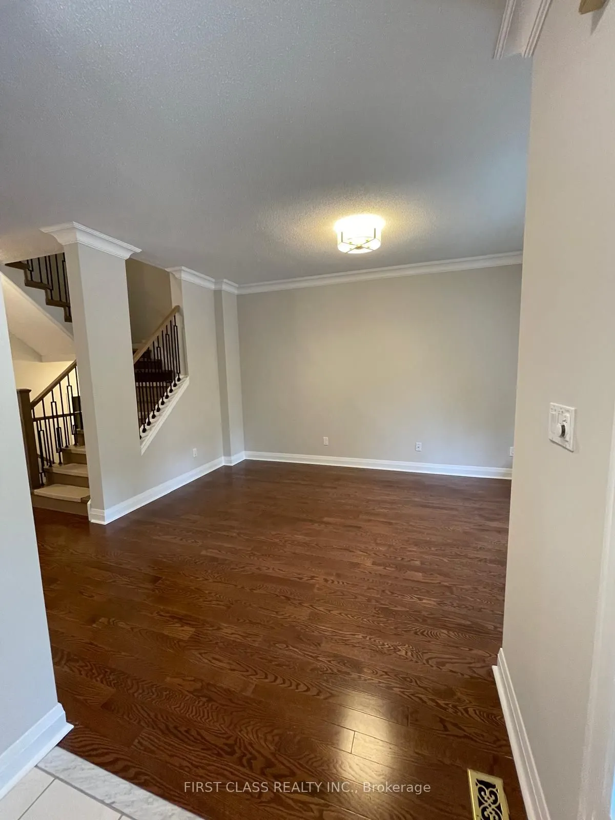 62 Dancer's Drive