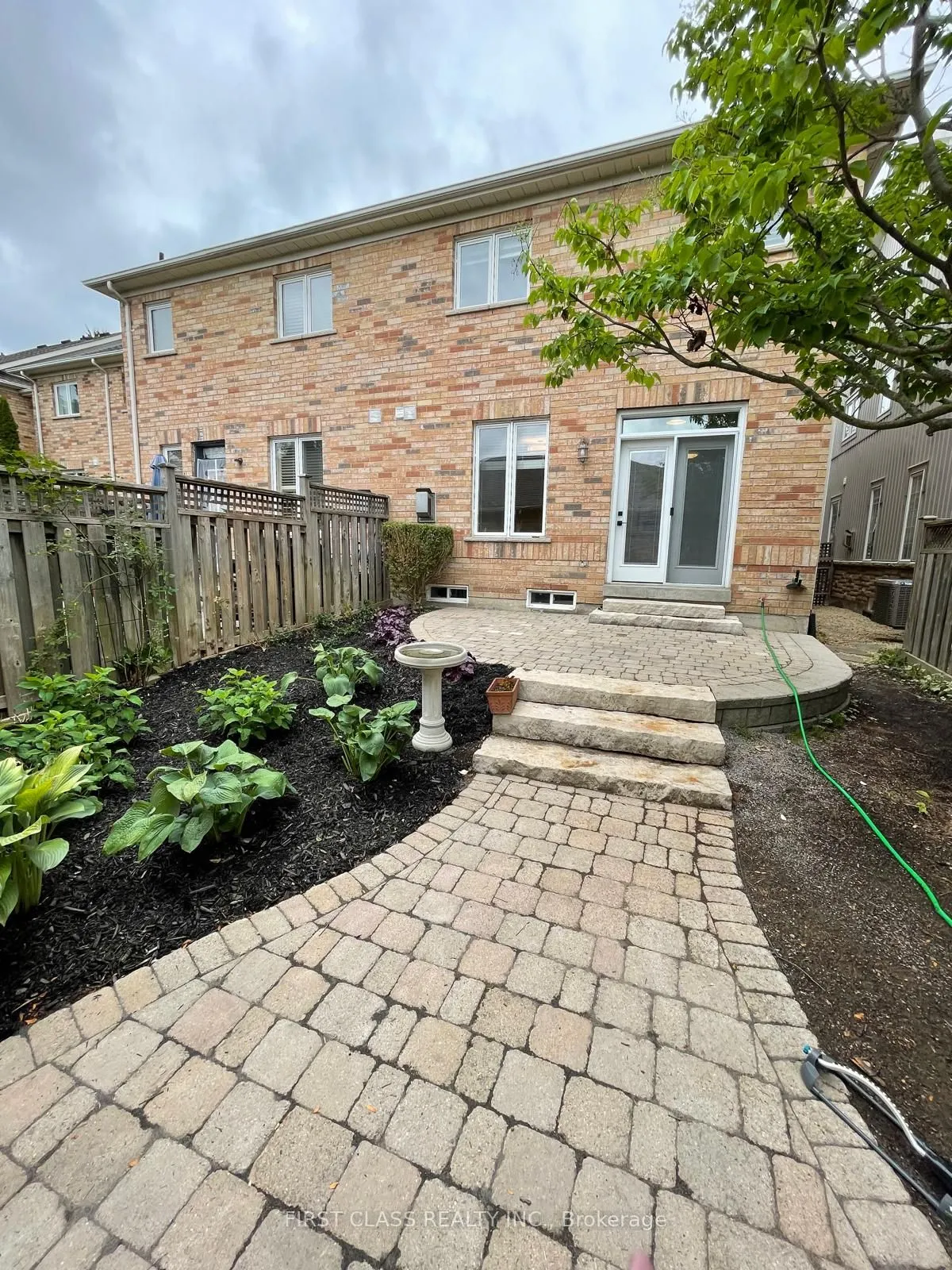 62 Dancer's Drive