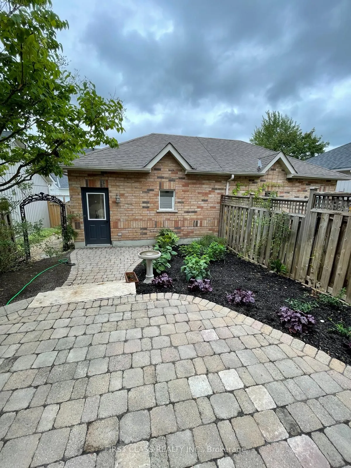 62 Dancer's Drive
