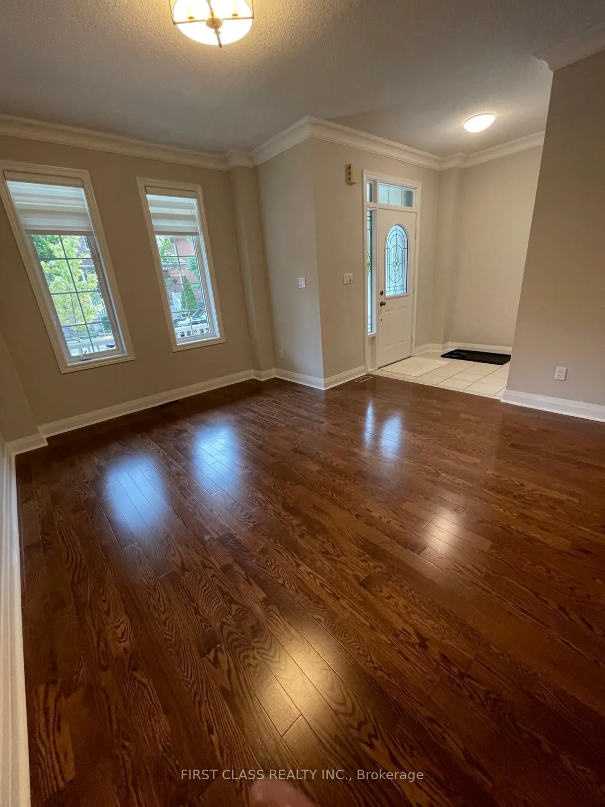 62 Dancer's Drive