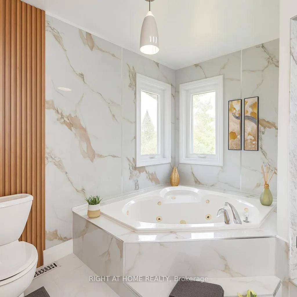 32 Grandview Crescent