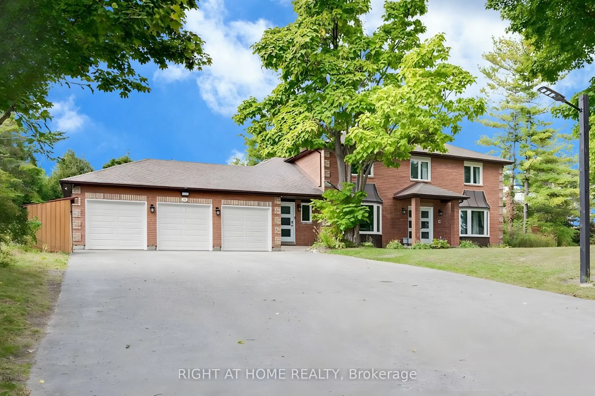 32 Grandview Crescent