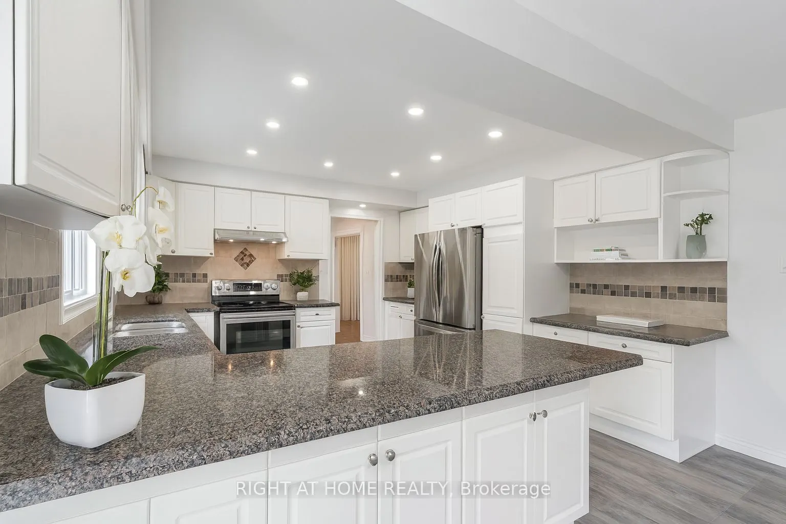 32 Grandview Crescent