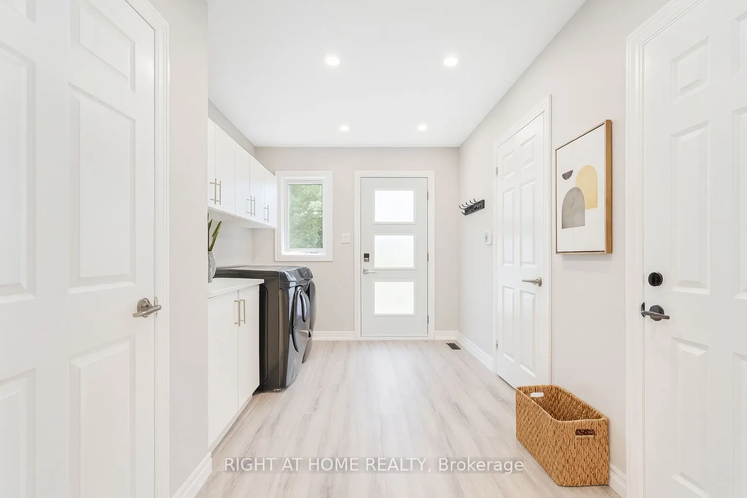 32 Grandview Crescent