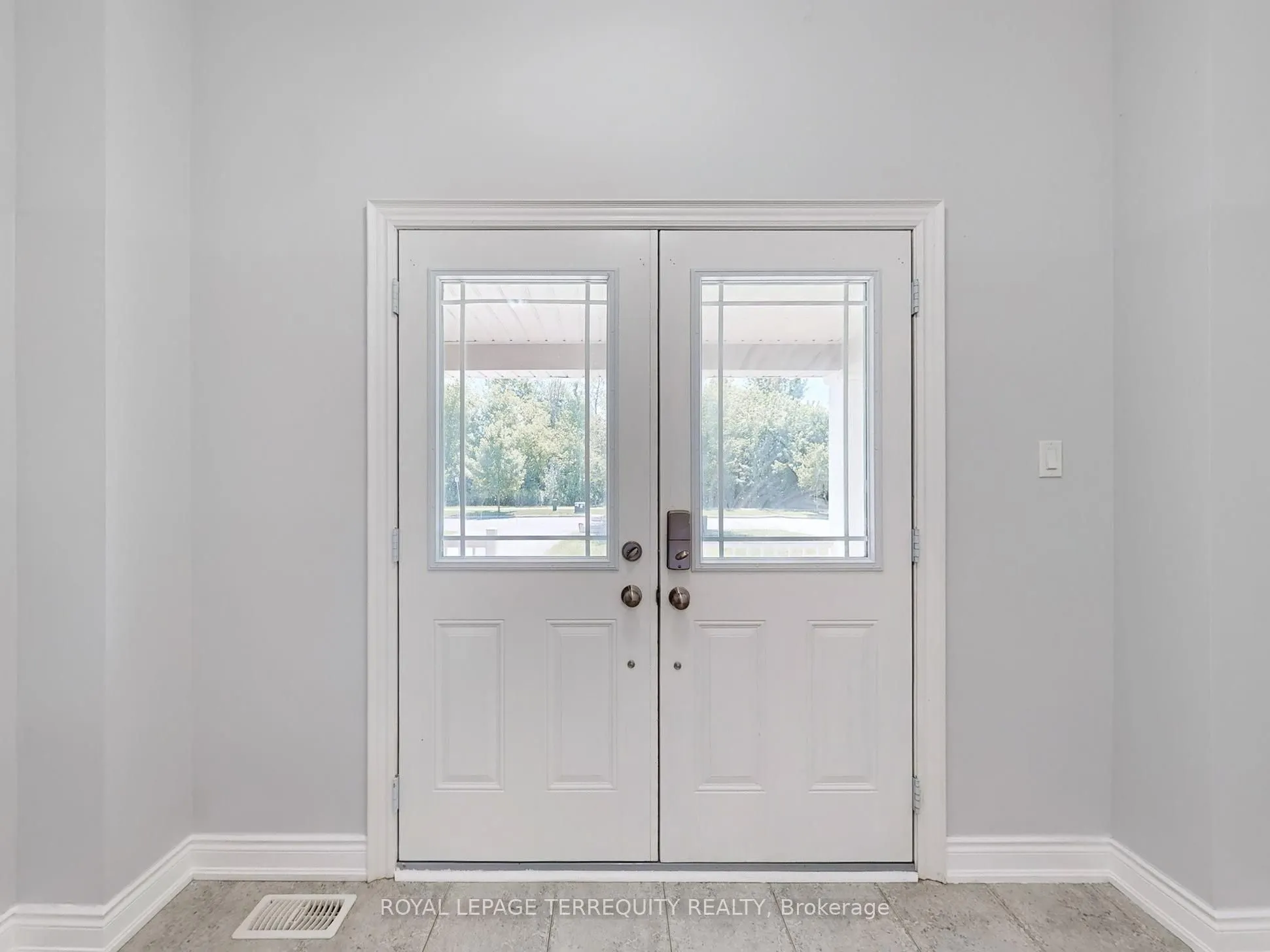 28 Richmond Park Drive