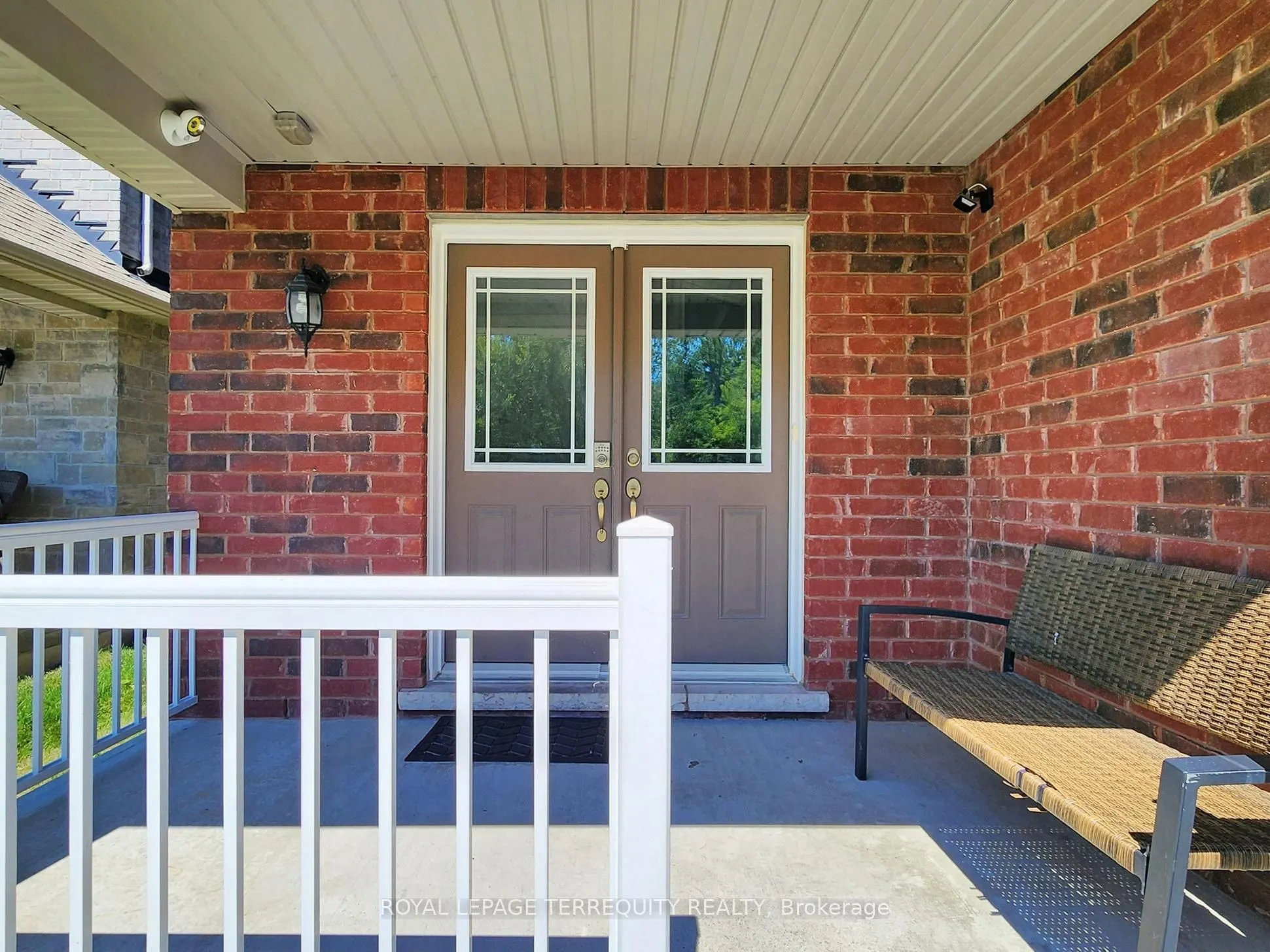 28 Richmond Park Drive